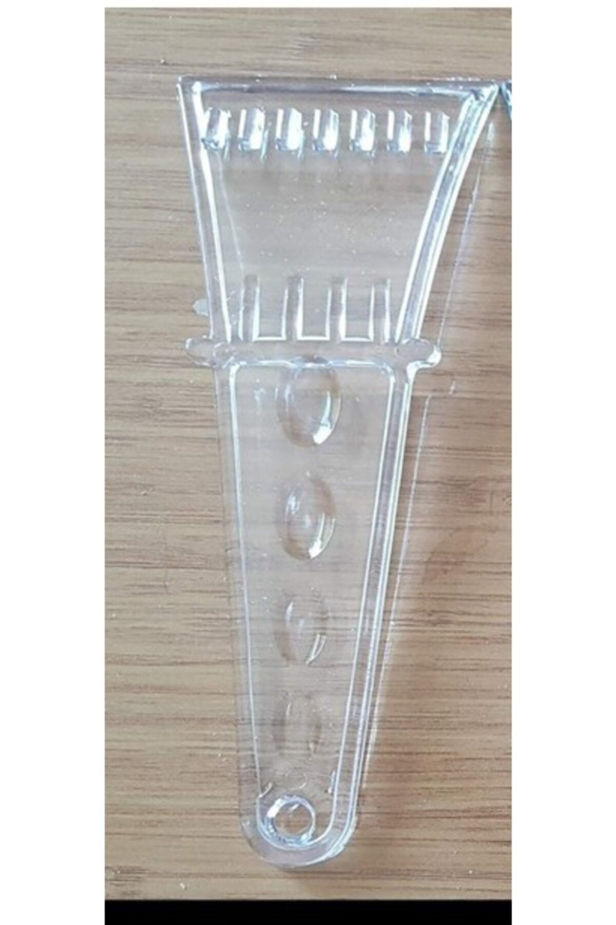 Apiko Shop Otomobil Araç Araba Camı Buz Kazıma , Buz Kazıyıcı Plastik Aparat 1 Adet Seffaf