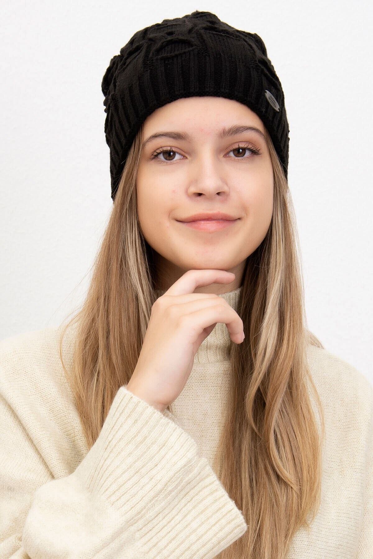 Mossta Yırtık Model Tarz Bere Siyah