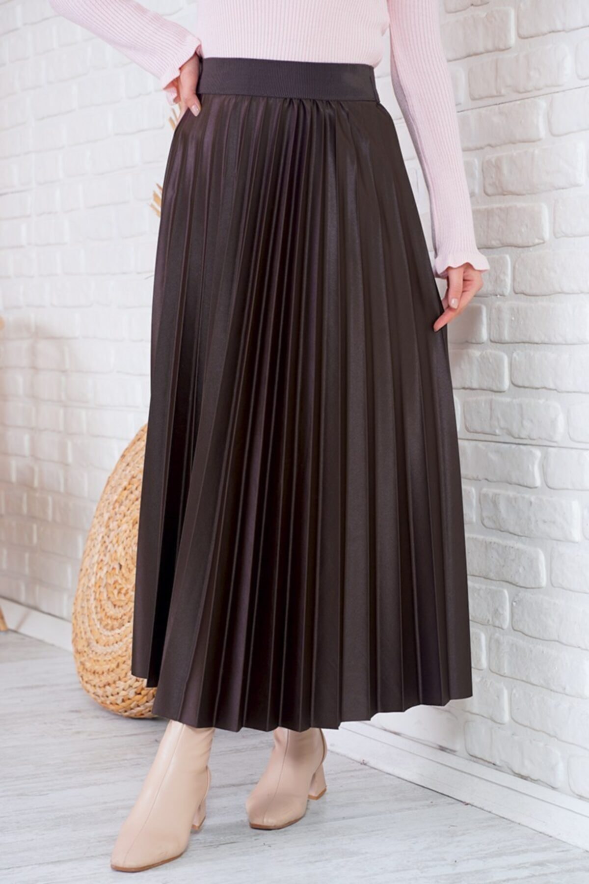 Afilva Kadın Parıltı Serisi Kahverengi Pileli Etek