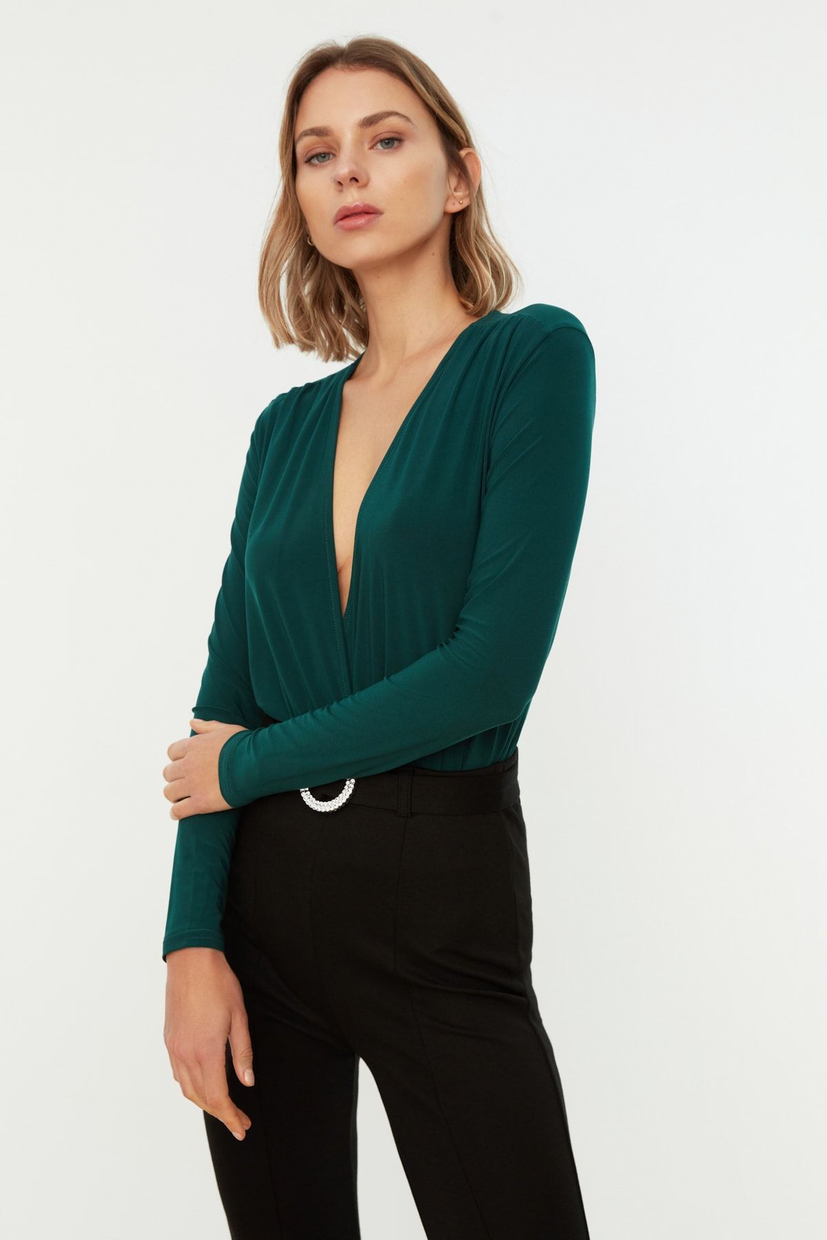 TRENDYOLMİLLA Zümrüt Yeşili Kruvaze Yaka Çıtçıtlı Örme Body TWOAW20BD0035