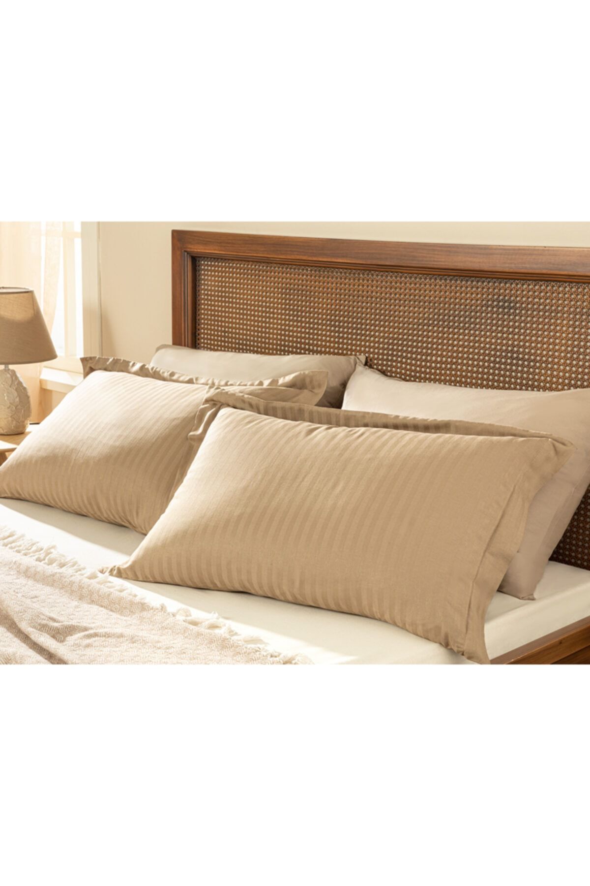 English Home Crystal Ipeksi Twill 2'li Kulaklı Yastık Kılıfı 50x70 Cm Antik Gold