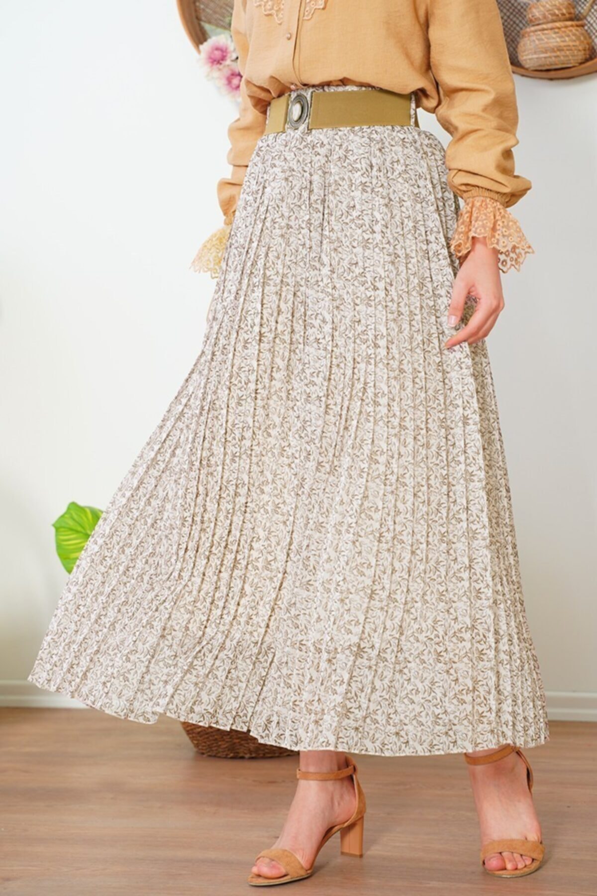 Afilva Kadın Minimalist Çiçek Desenli Kemerli Vizon Şifon Etek