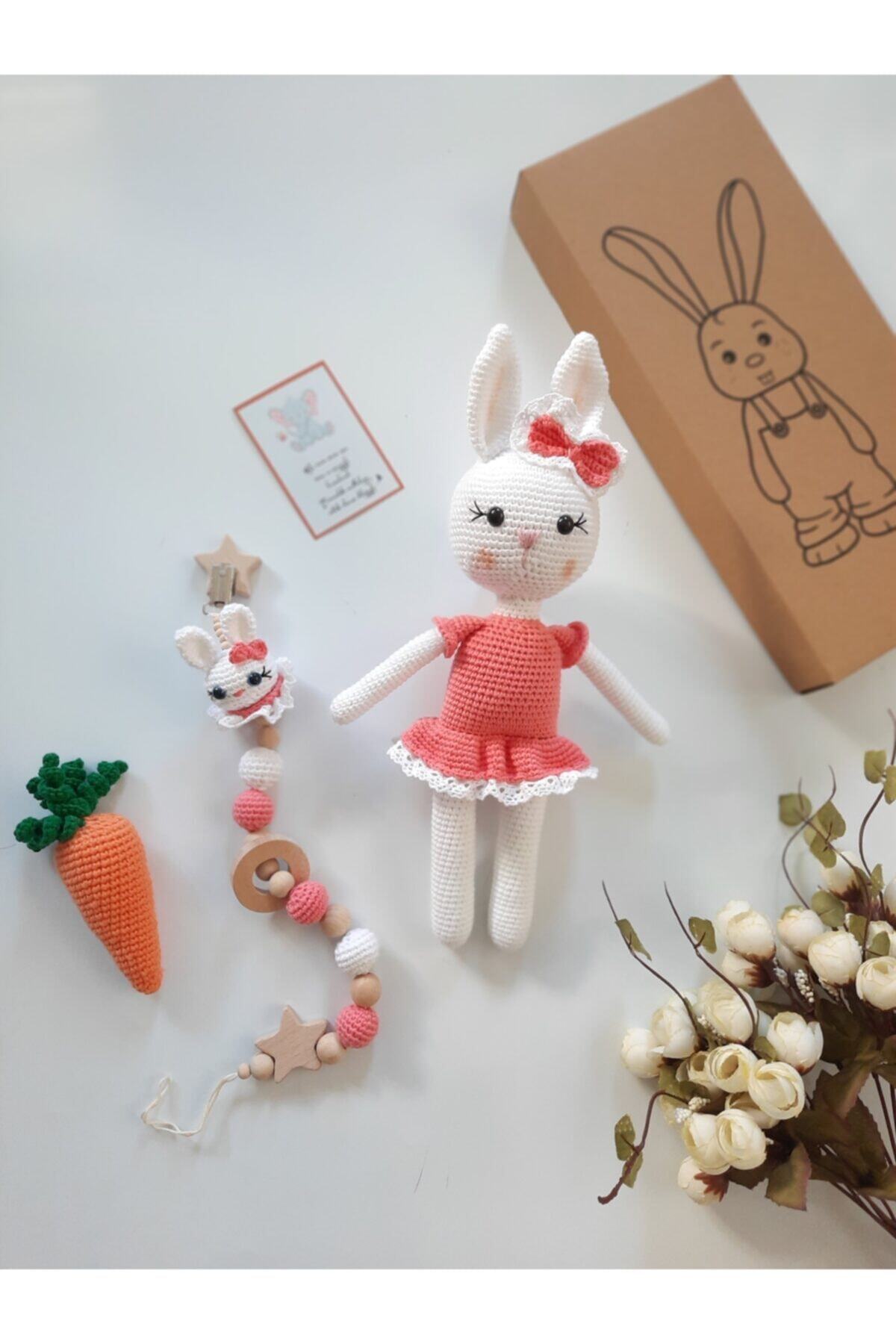 Hobi Evim Amigurumi Tavşan Ve Emzik Tutacağı