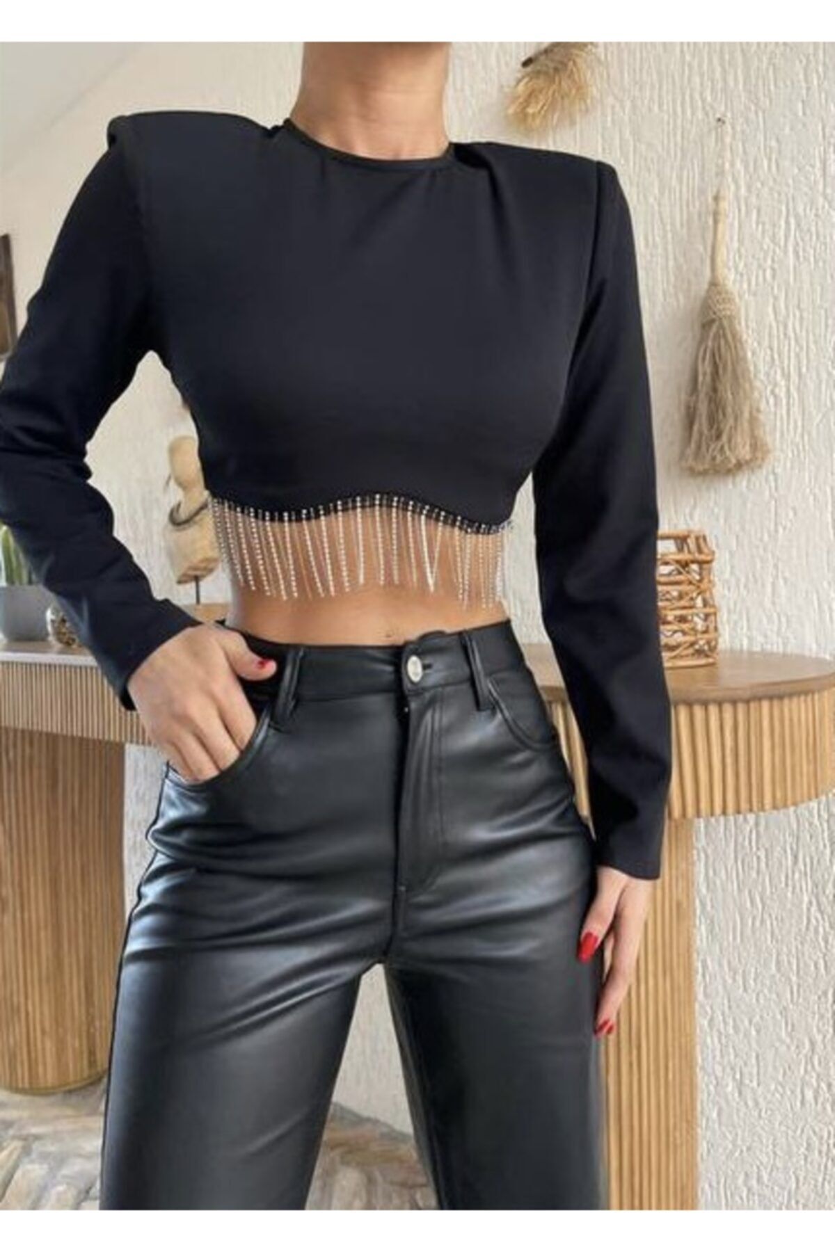 Ello Taşlı Crop Bluz