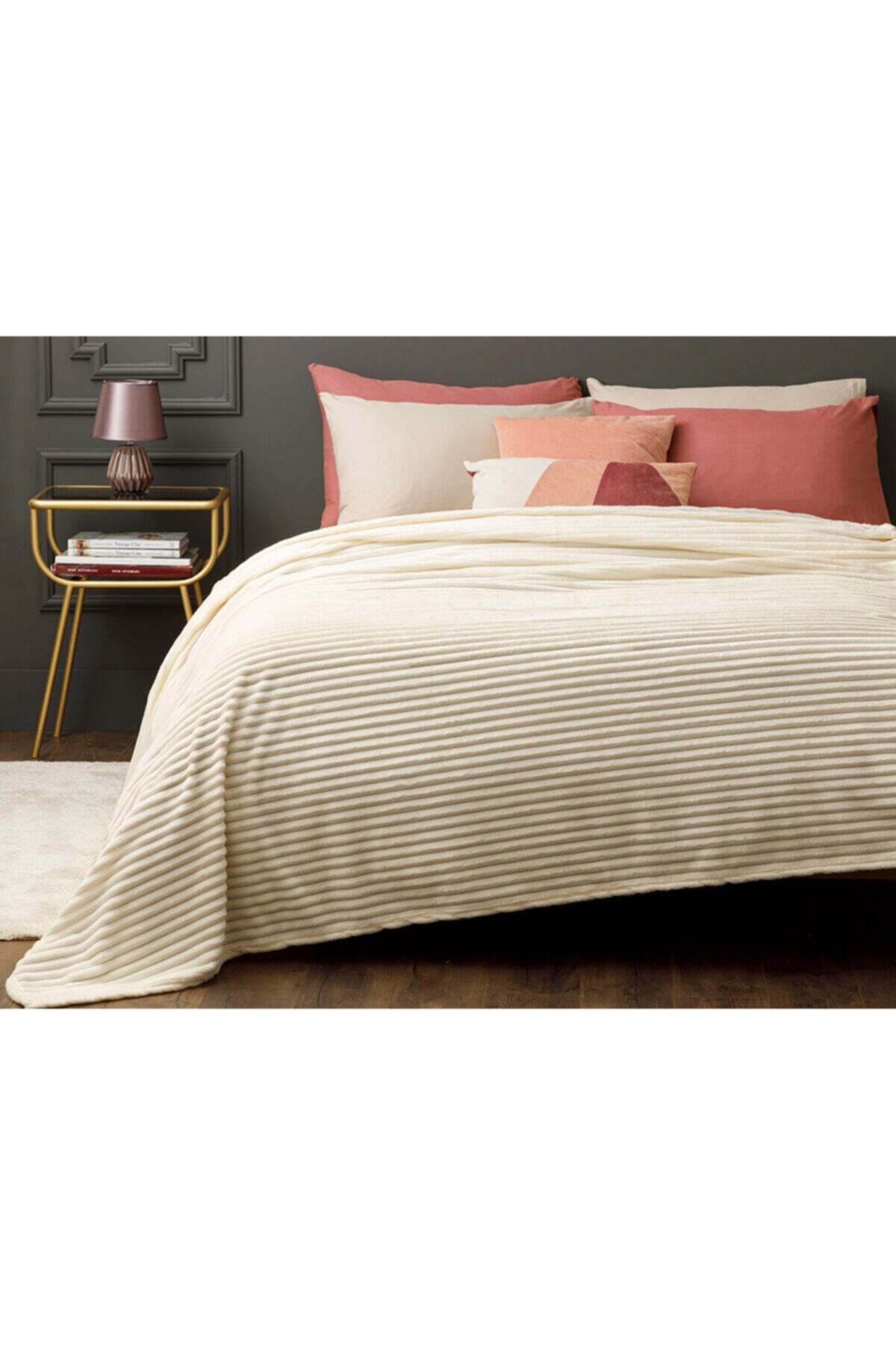 English Home Plain Super Soft Çift Kişilik Battaniye 200x220 Cm Kırık Beyaz