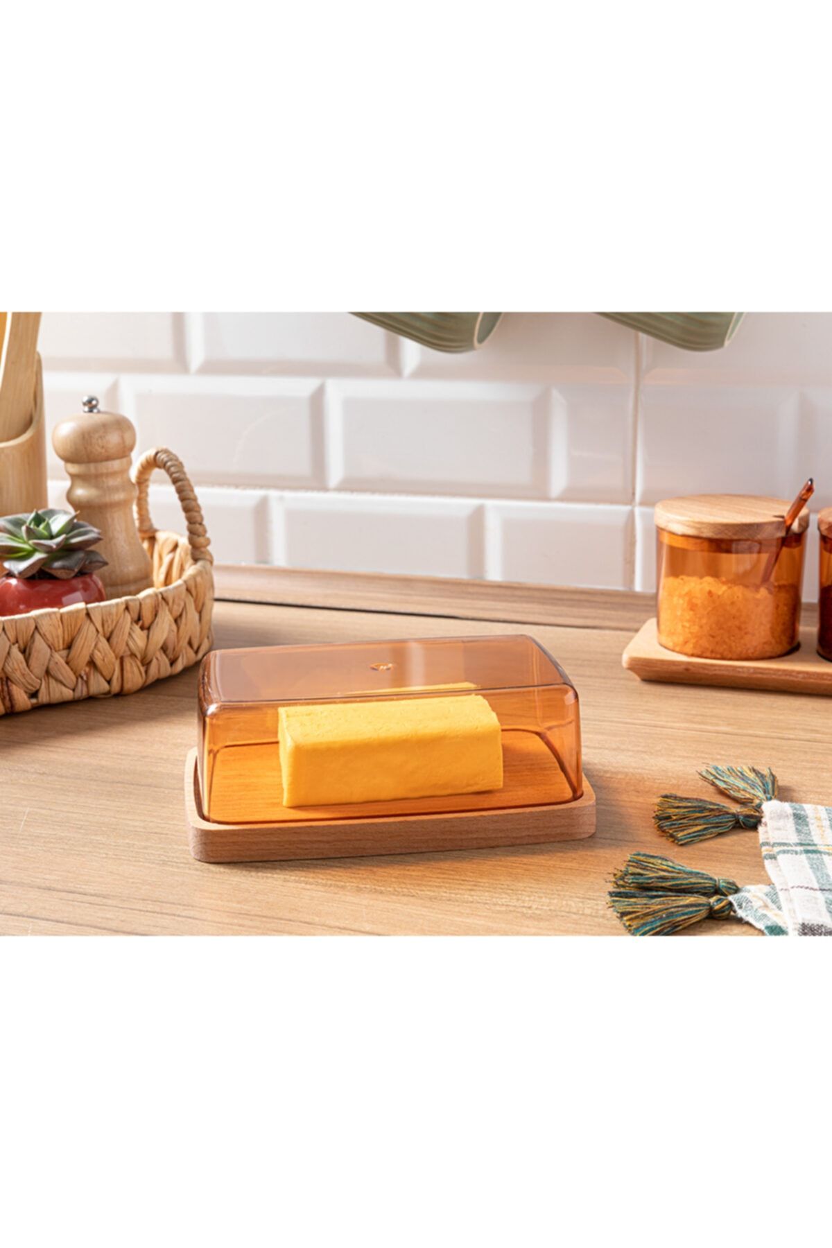 English Home Carlisa Ahşap Plastik Kapaklı Tereyağlık 17,5x11,5 Cm Amber