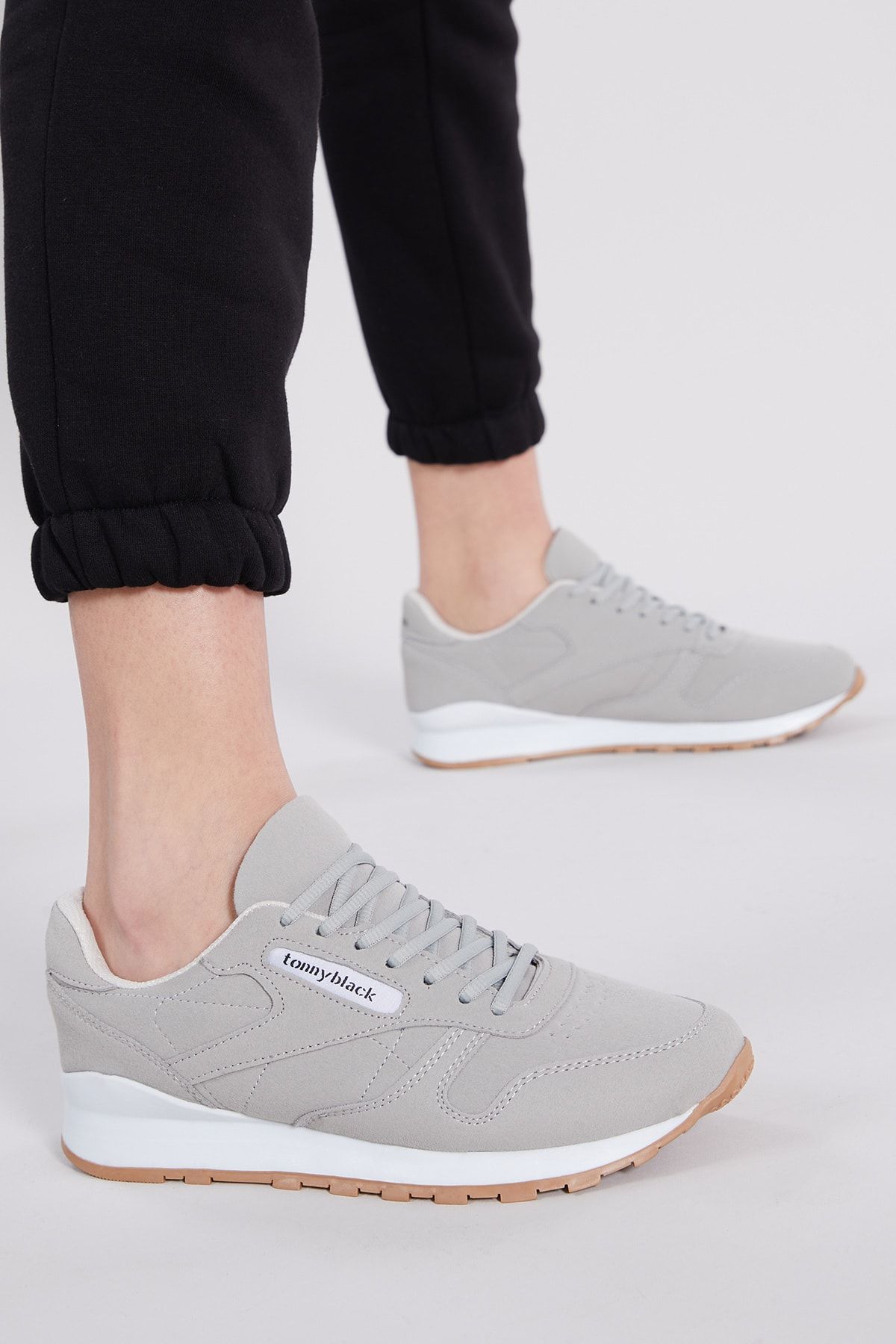 Tonny Black Buz Unisex Sneaker V2106-0