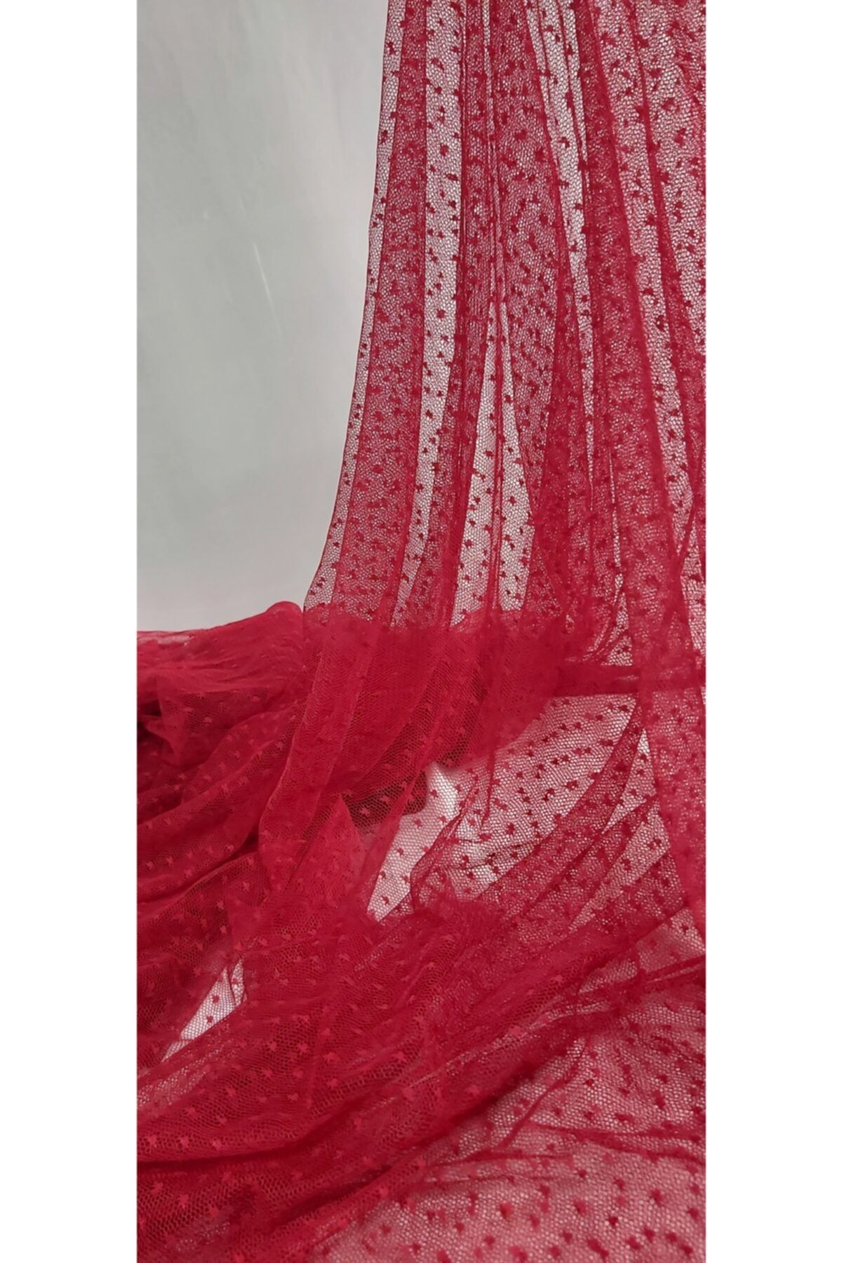 River Fabrics Puanlı Tül Kırmızı