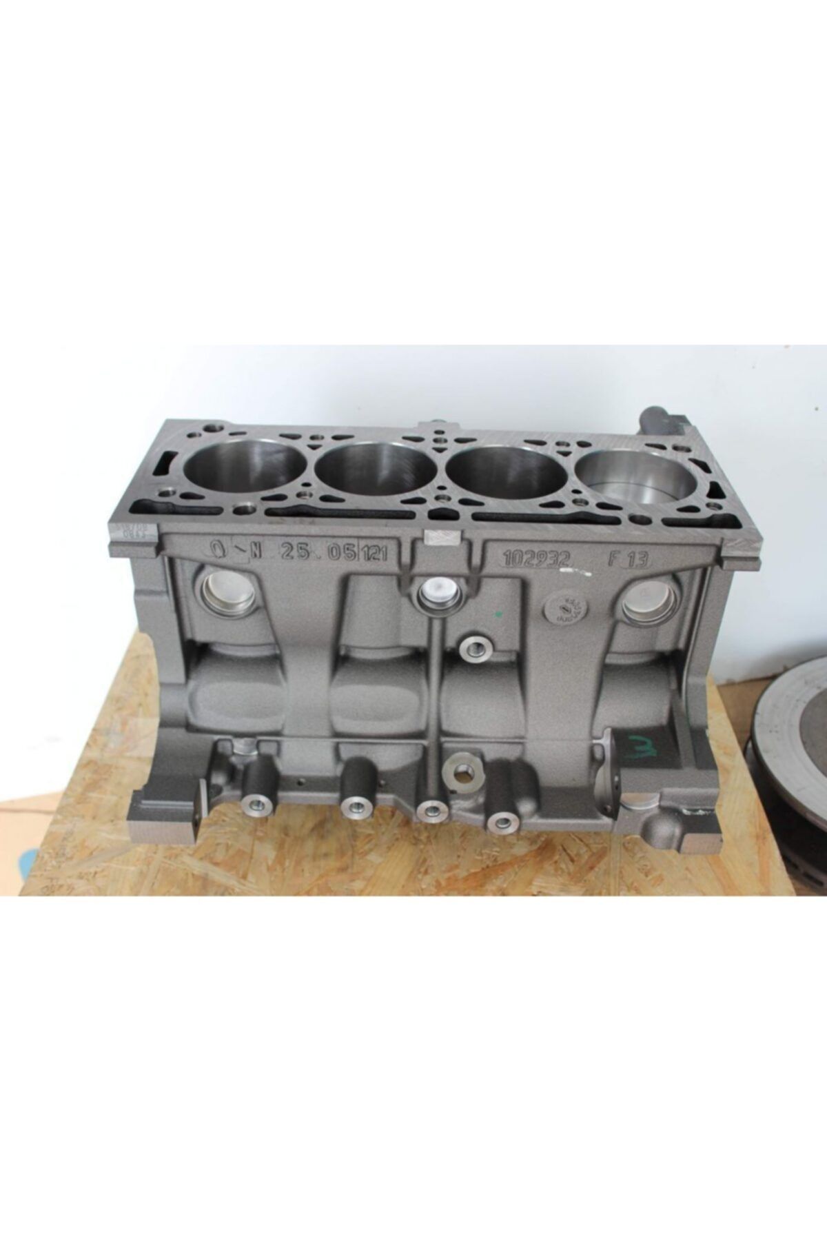 MAİS Dacia Logan 1.4 - 1.6 8 Valf K7m Motor Bloğu Blok 7701477409 - 110108138r