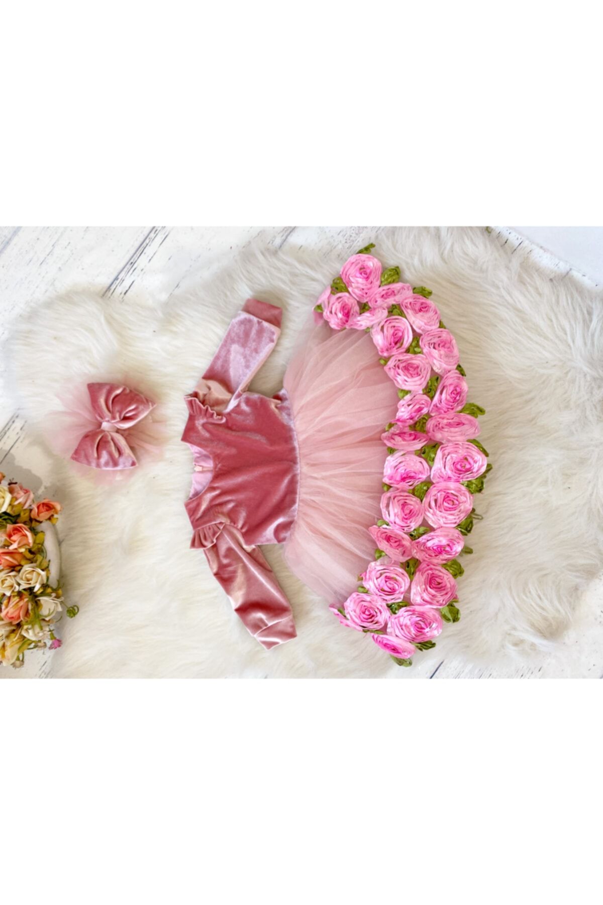 İlknur Karaca Design Kız Çocuk Pembe Kadife Güllü Elbise