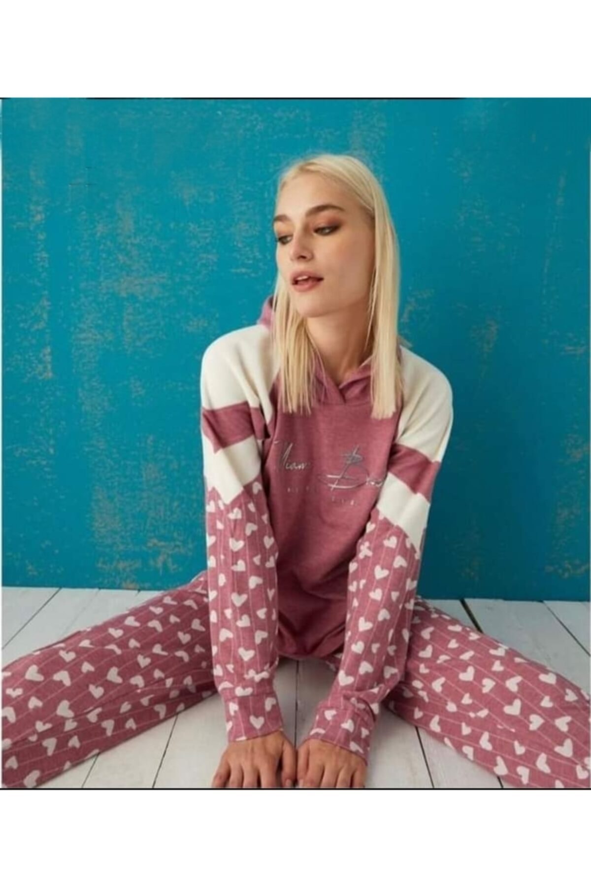 ZENS Pijamoni Kapüşonlu Miami Beach Baskılı Takma Kemer Pijama Takımı