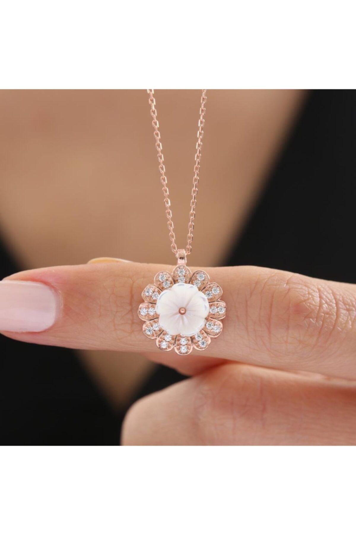 Mia Vento Çiçek Neşesi Manolya Çiçeği Rose Renk Flowers Gümüş Kolye