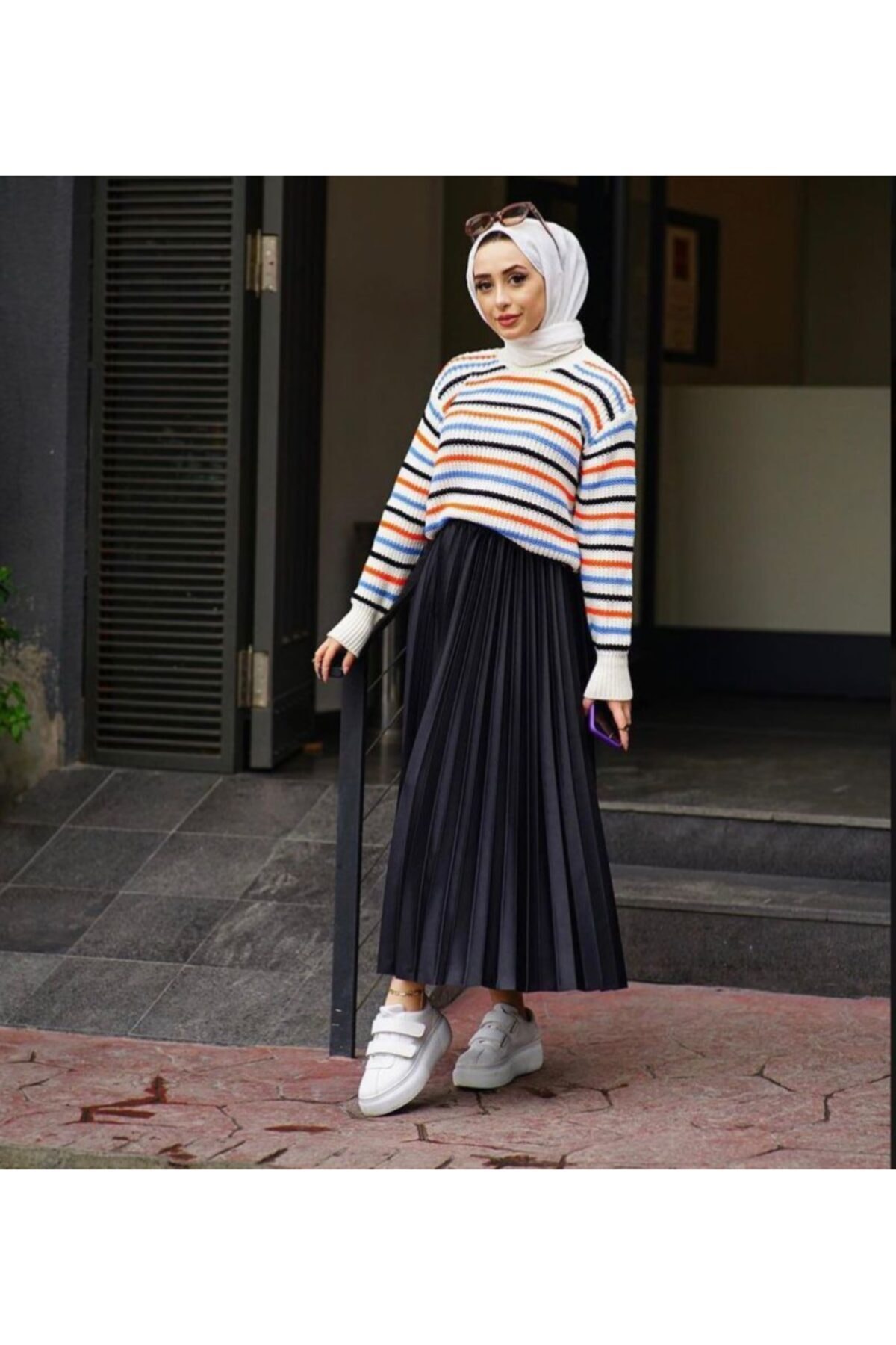 esmaboutique Kadın Pileli Siyah Etek