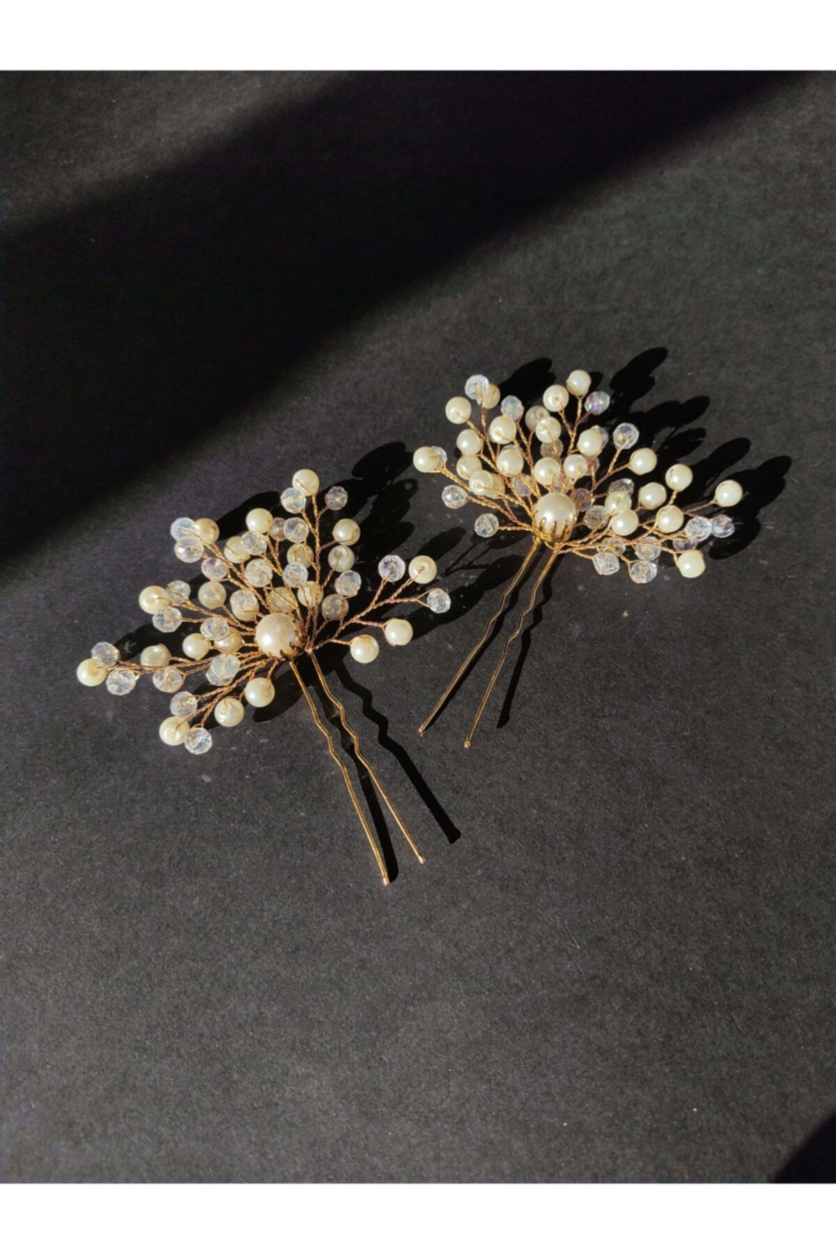 Gold and 2025 pearl hair clip