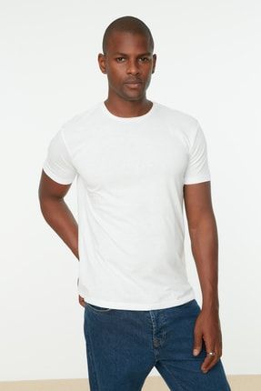 TRENDYOL MAN Beyaz Erkek Basic Regular Fit Bisiklet Yaka Kısa Kollu T-Shirt TMNSS22TS0271