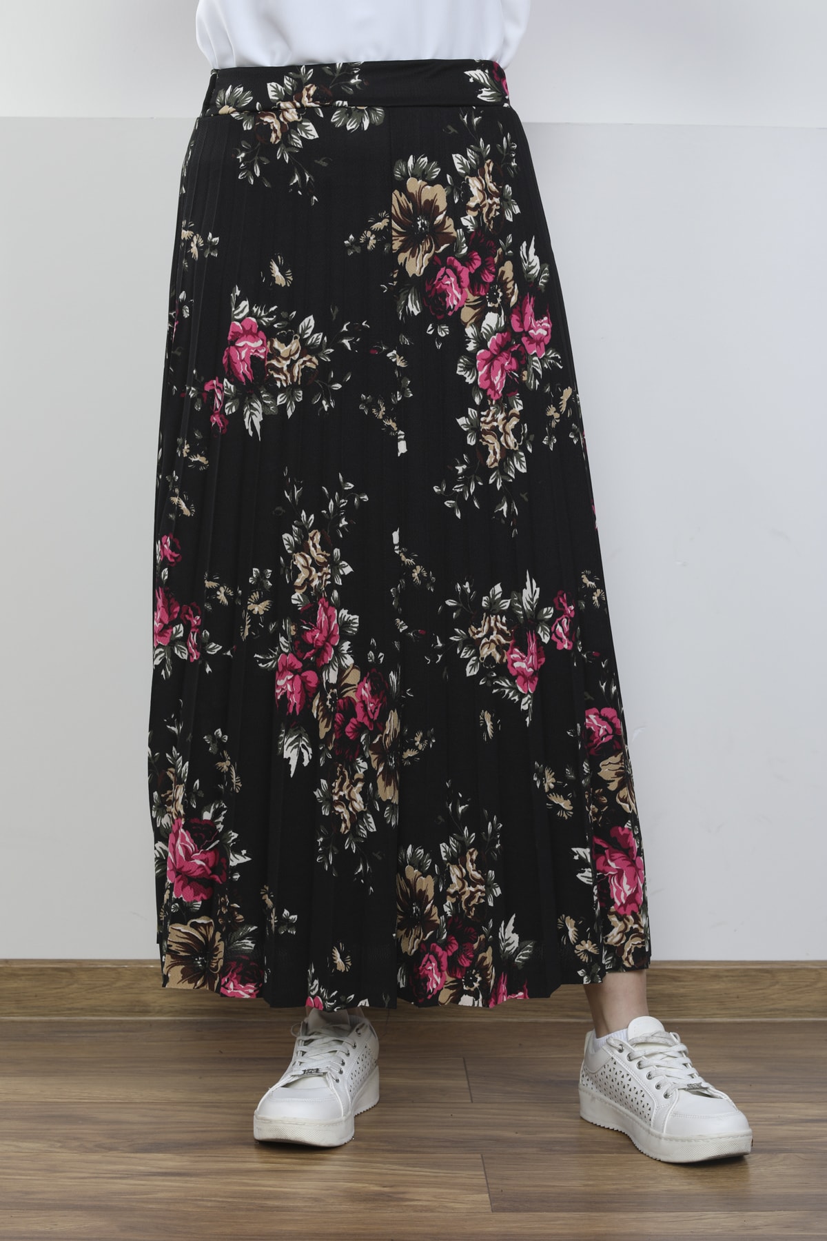 MODA STORE Kadın Piliseli Çiçekli Tesettür Etek Mr2223 Siyah