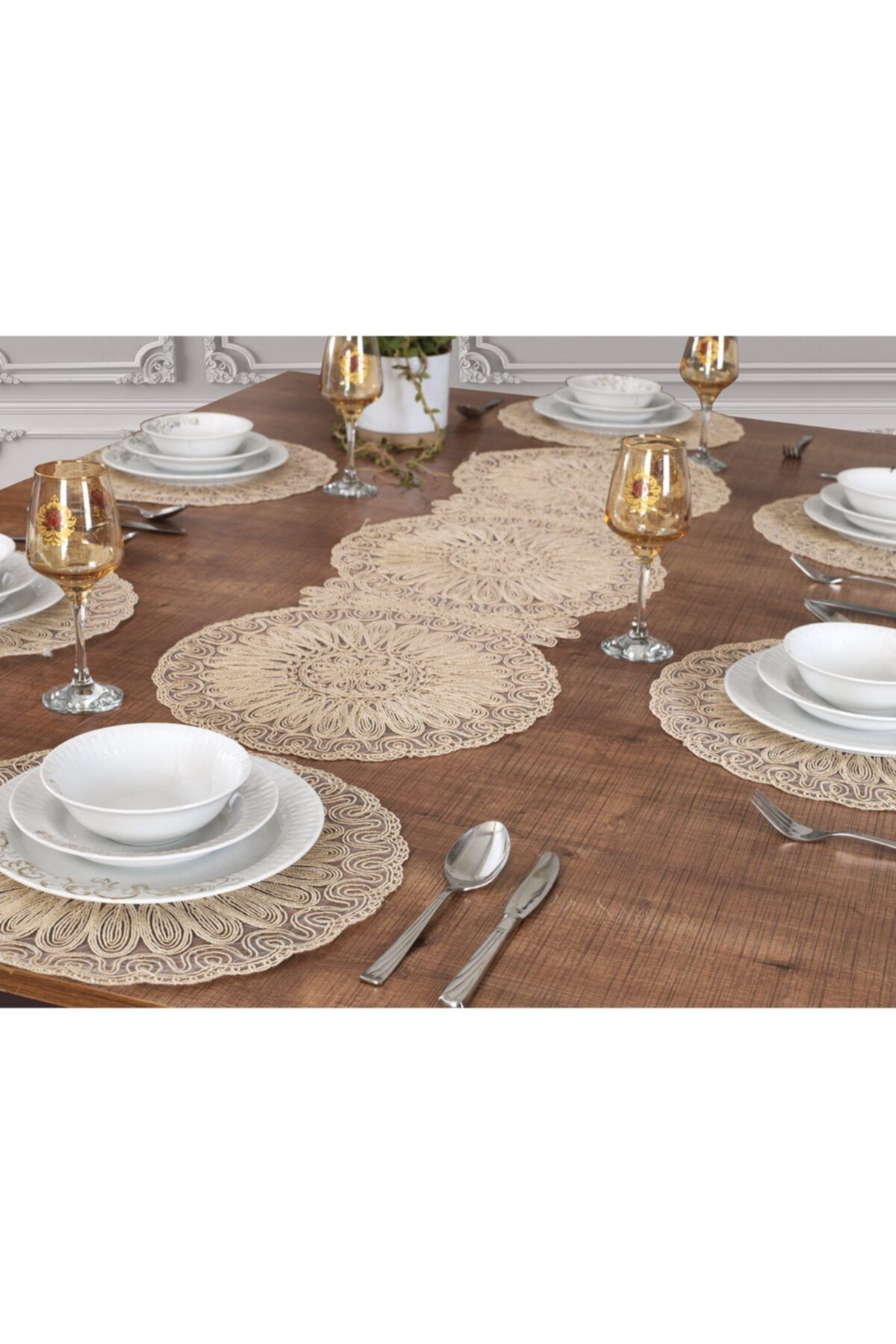 Tropikhome Amerikan Servis Supla Ve Runner Seti 6 Kişilik Set Nakışlı Bej 7 Parça Çeyizlik Masa Ve Sunum Takımı