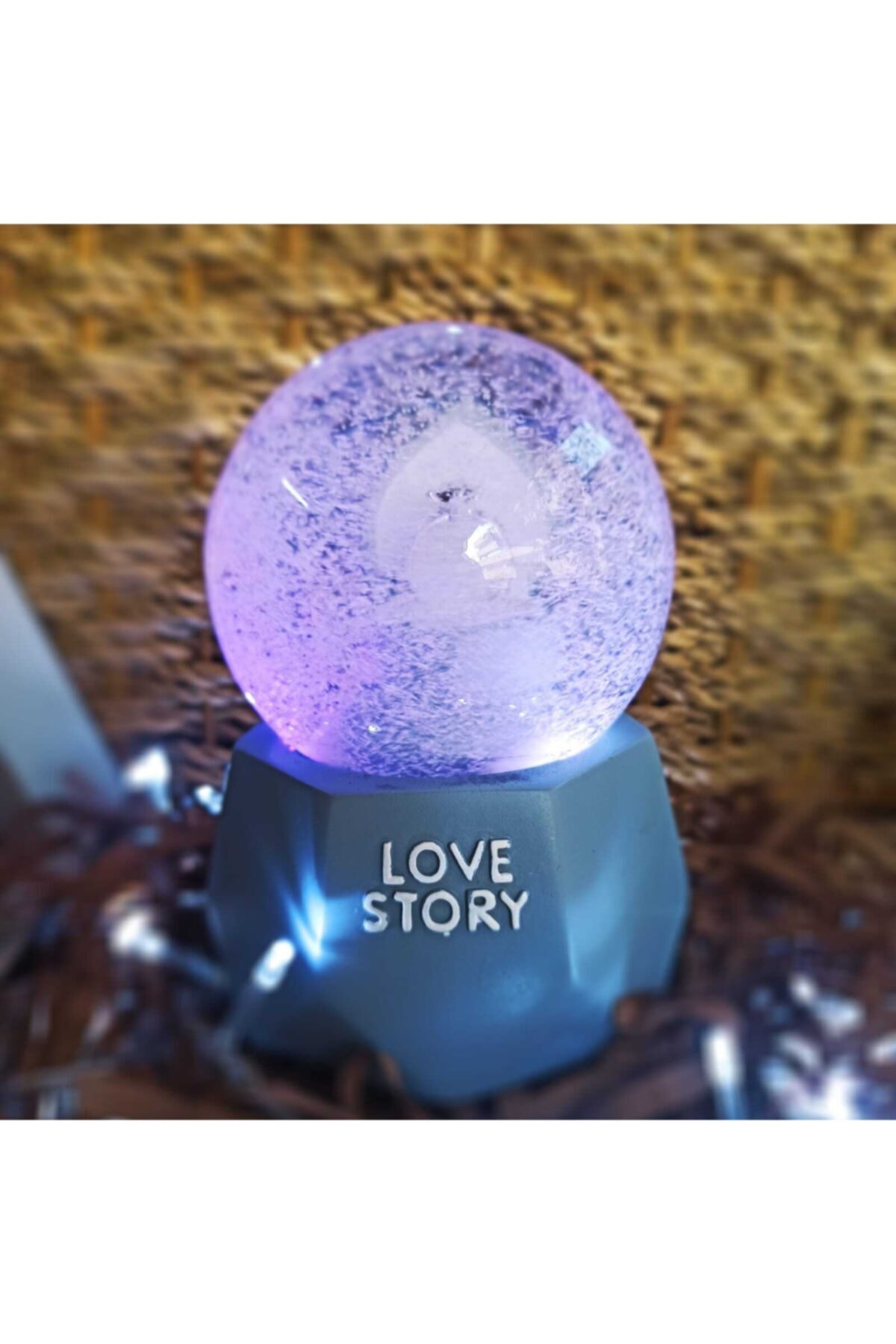 1001Hediye Işıklı Müzikli Love Story Yüzüklü Kar Küresi Yılbaşı Kar Küresi