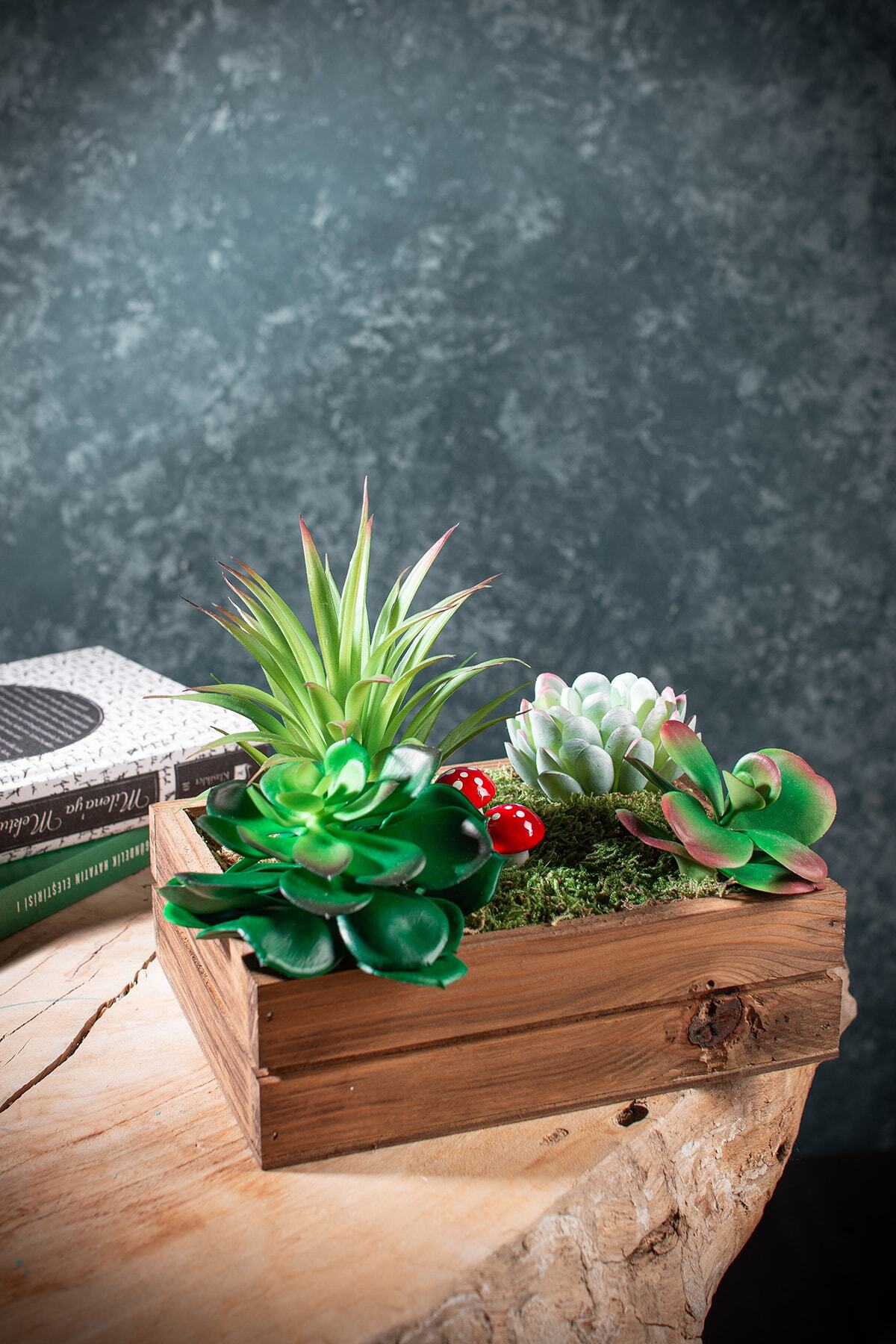 Dedo Decoration objects Ahşap Sandıkta Yapay Sukulent Aranjmanı