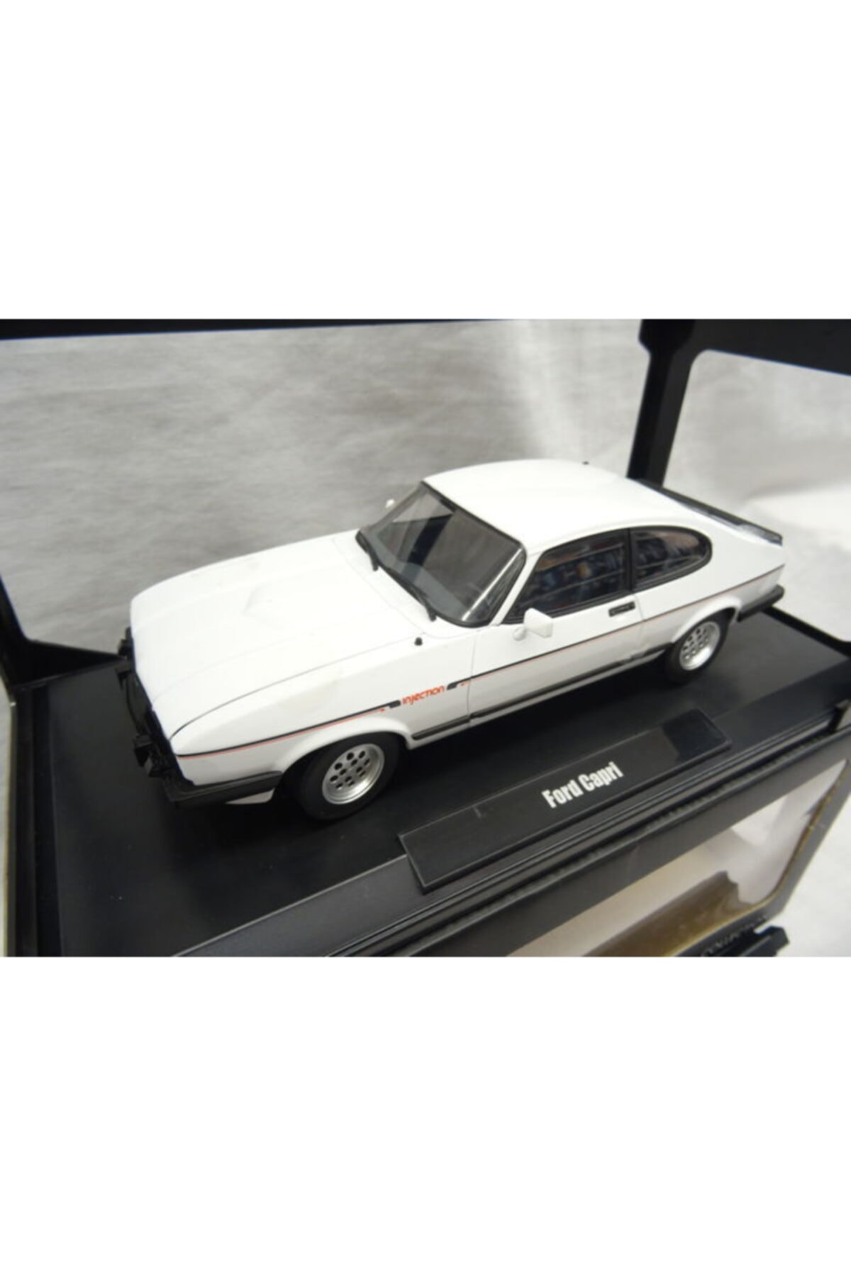 Norev 1/18 Ford Capri Beyaz Renk Diecast Model Araba