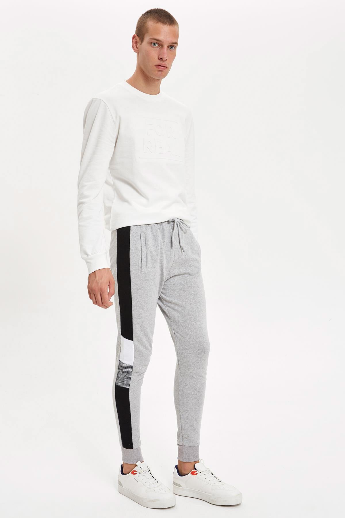 DeFacto Erkek Grey Melange Blok Desenli Jogger Eşofman Altı R6874AZ20AU