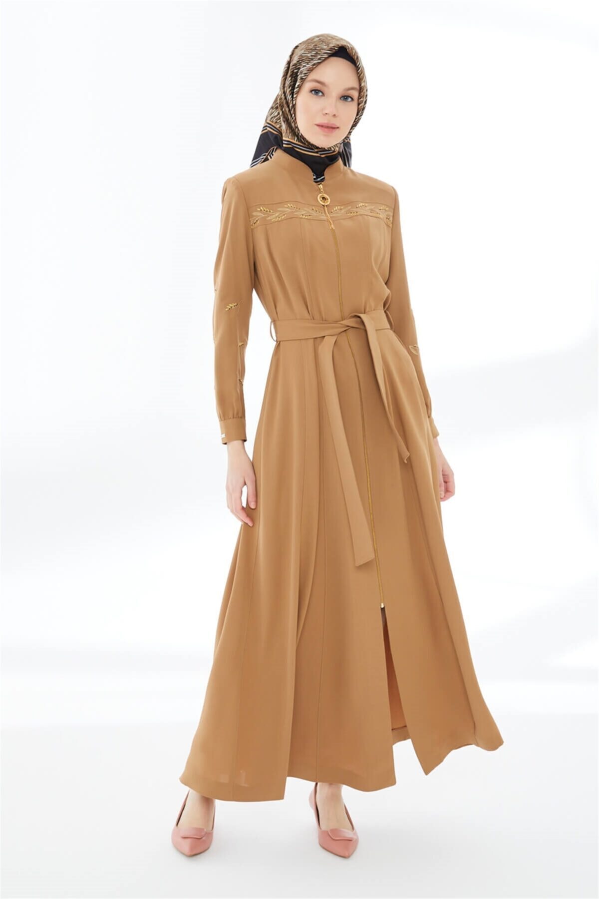 Zühre Kadın Bej Nakış Detaylı  Pardesü 12421