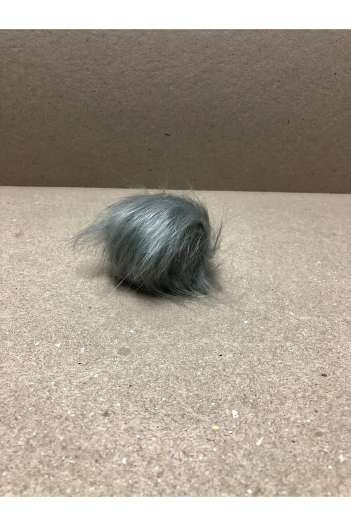 Kreatif Mağaza Siyah Tüylü Ponpon