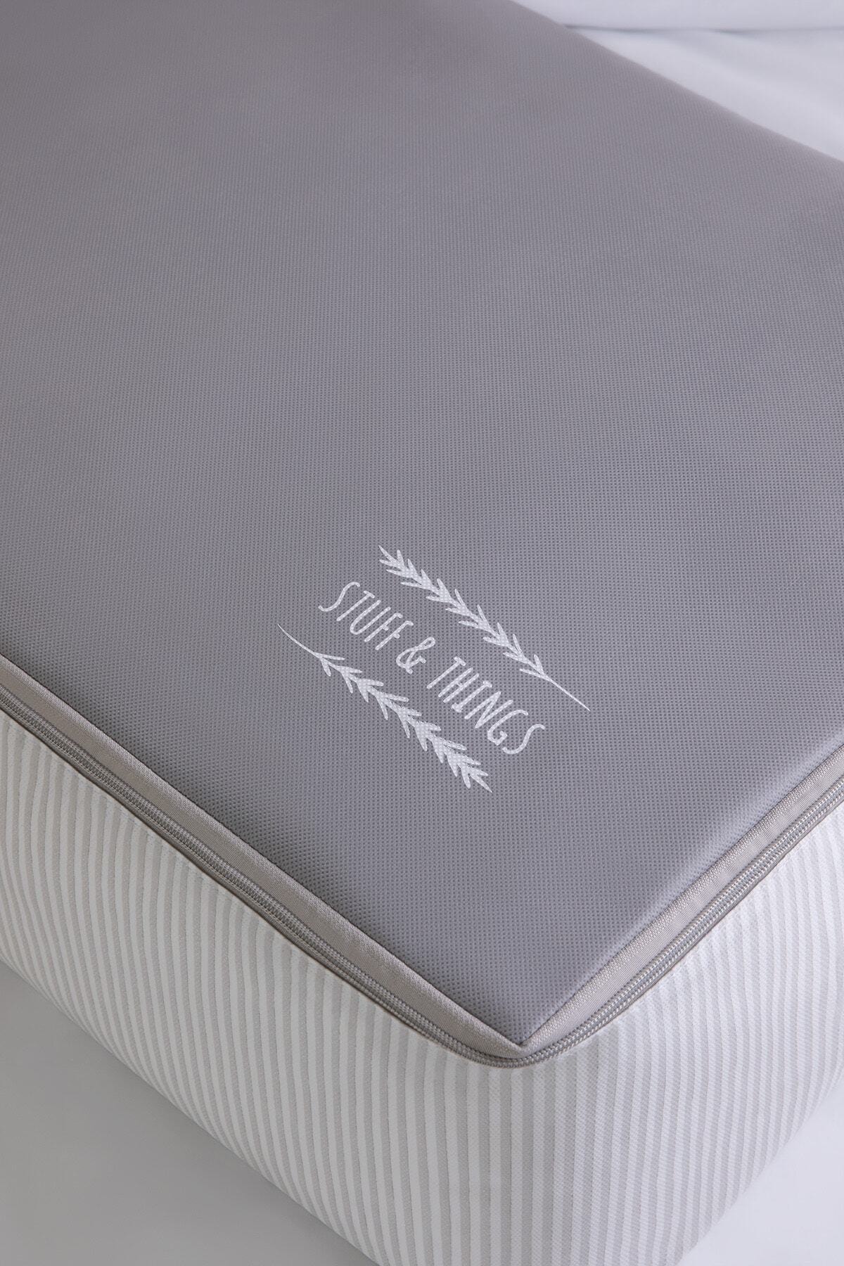 2 بسته چیزها و چیزها بالش پایه خاکستری، لحاف، ژاکت Hurcu