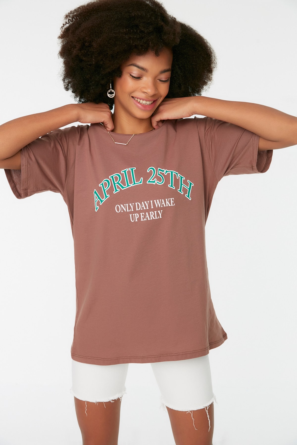 T-Shirt - Brown - Oversize - Trendyol