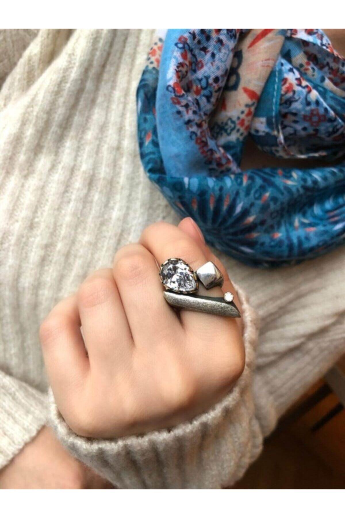 Ekina Silver Zirkon Tasarım Yüzük