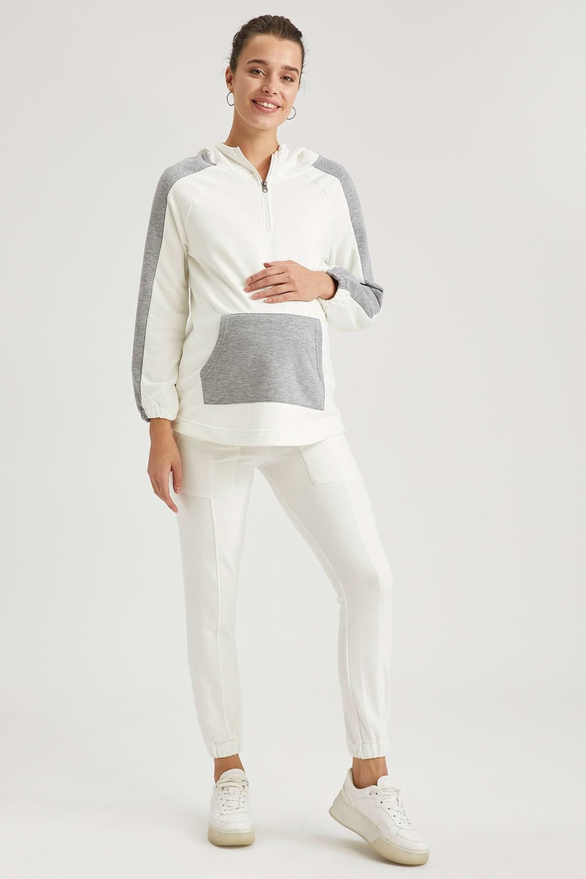 DeFacto Kadın Ekru Hamile Relax Fit Jogger Pantolon T2668AZ20AU
