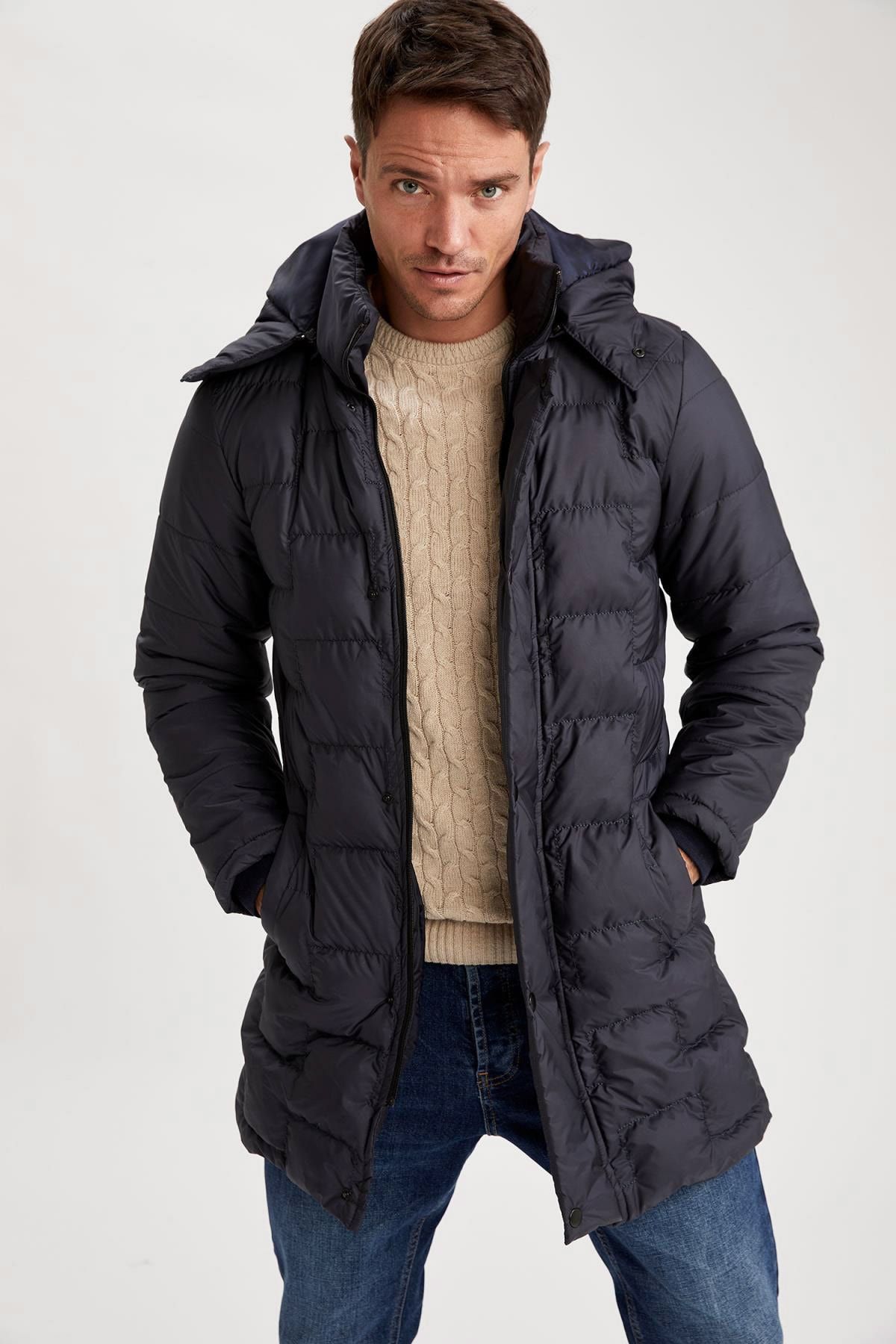 DeFacto Slim Fit Kapüşonlu Uzun Şişme Kalın Parka