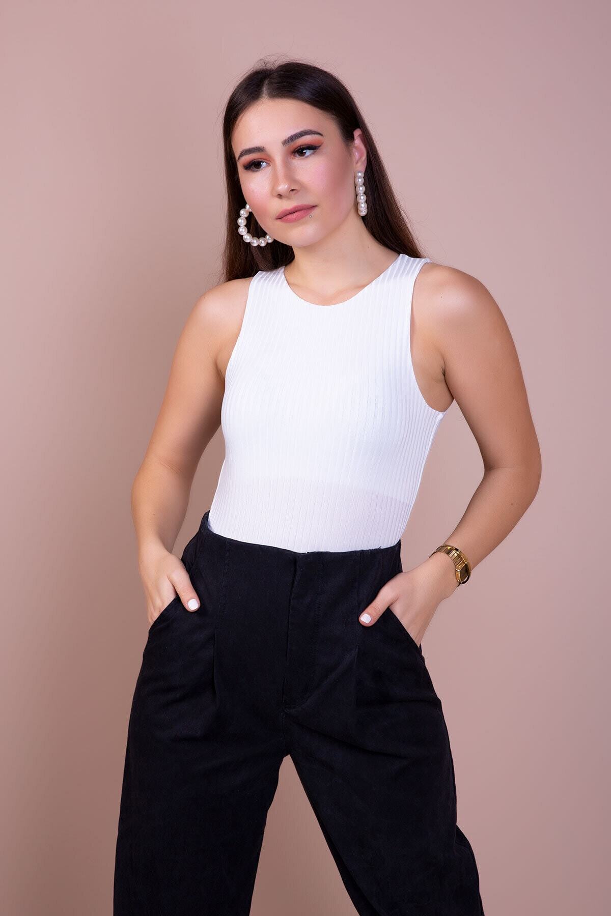 Bidoluelbise Kadın Beyaz Çıtçıtlı Örme Body