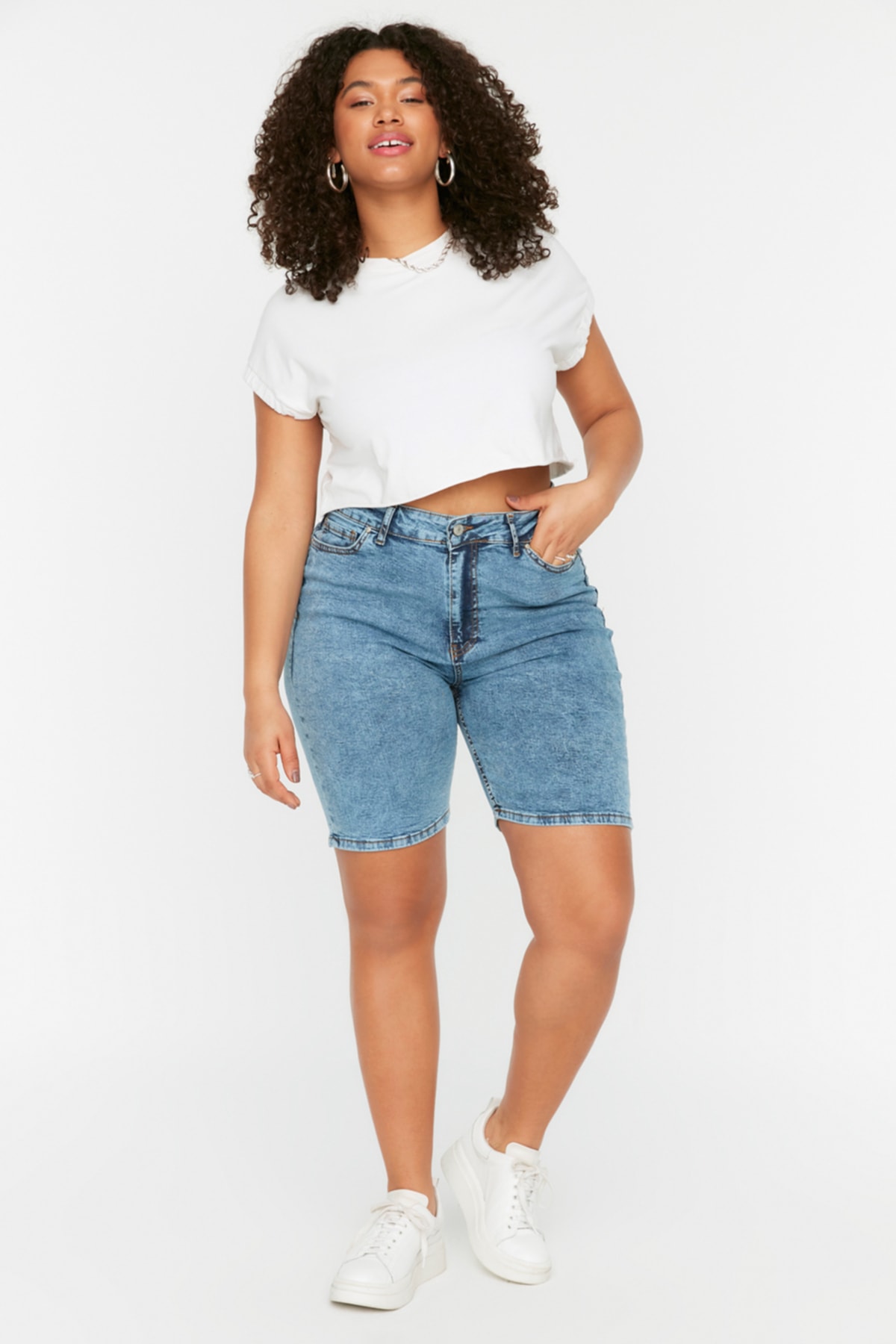 Trendyol Curve Plus Size Shorts 