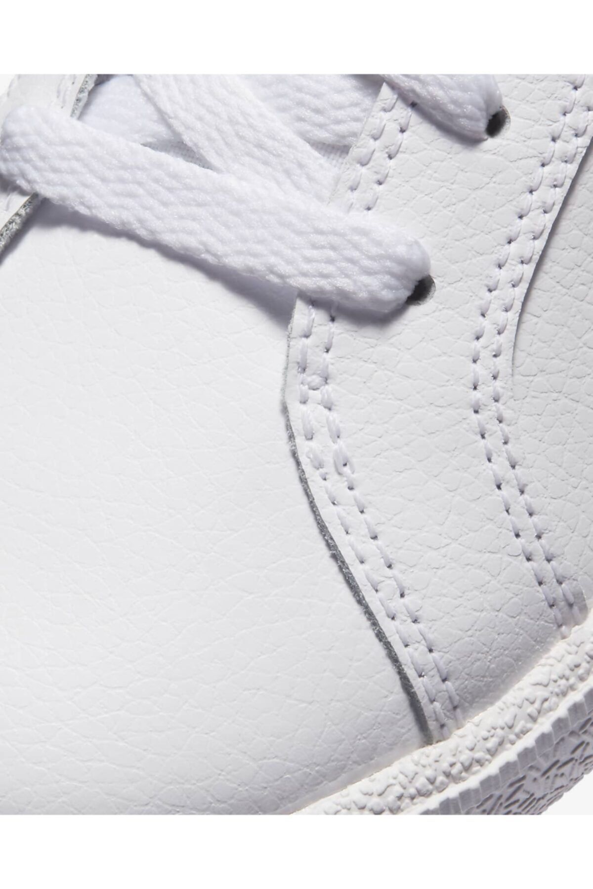 Nike court best sale royale high