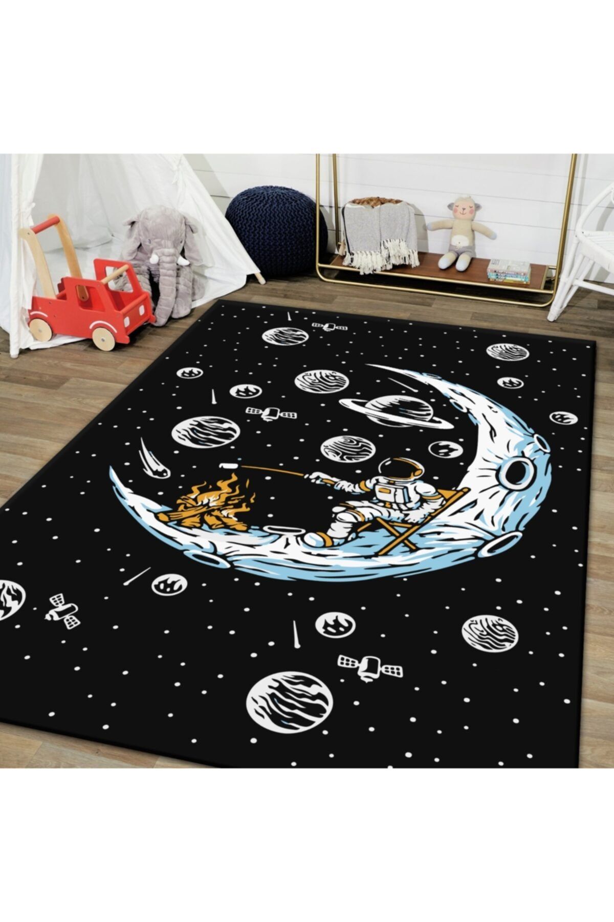 Jungle Halı Ateş Yakan Astronot Desenli Dijital Baskılı Halı