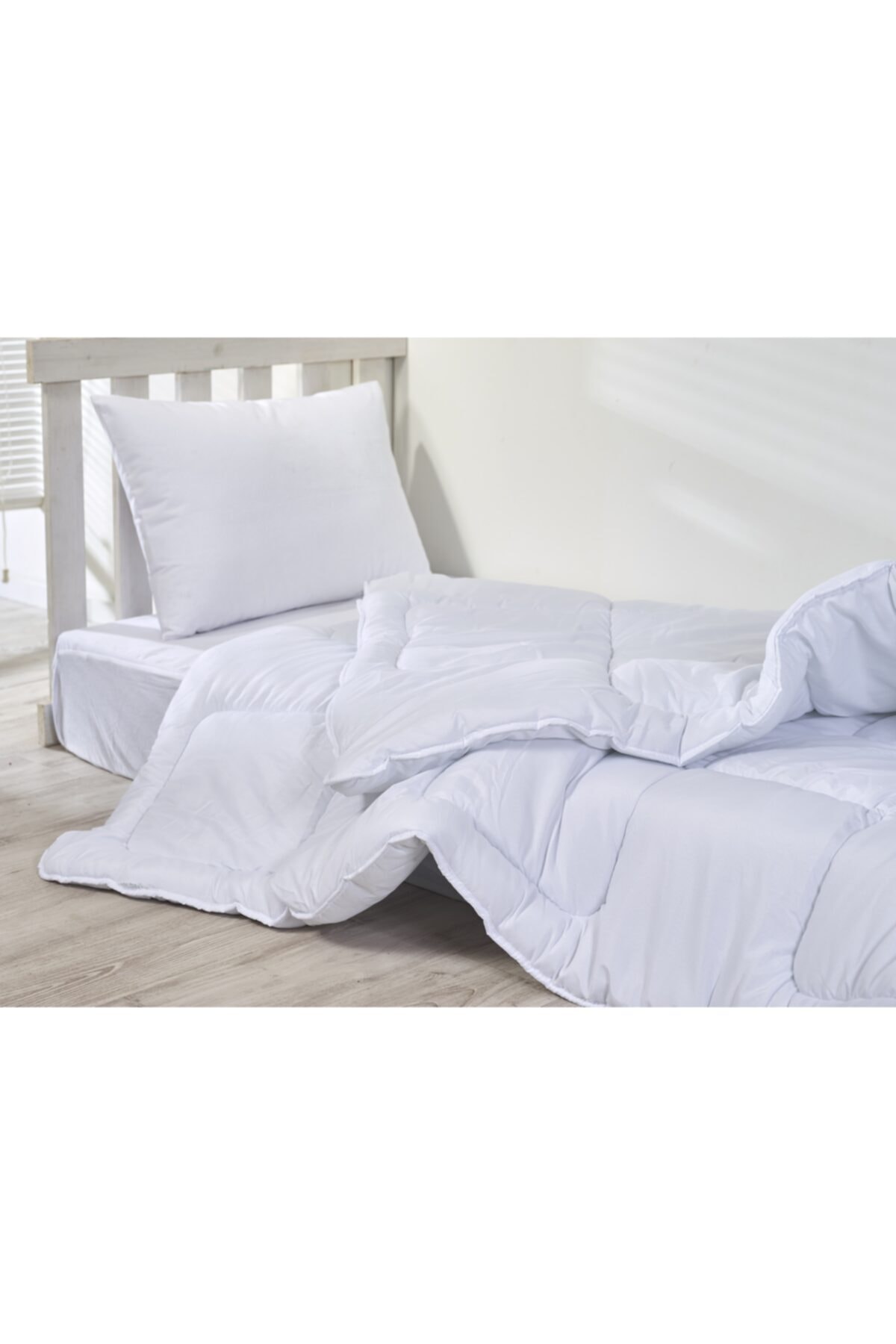 Konforcu Bebek Microfiber Silikon Yorgan