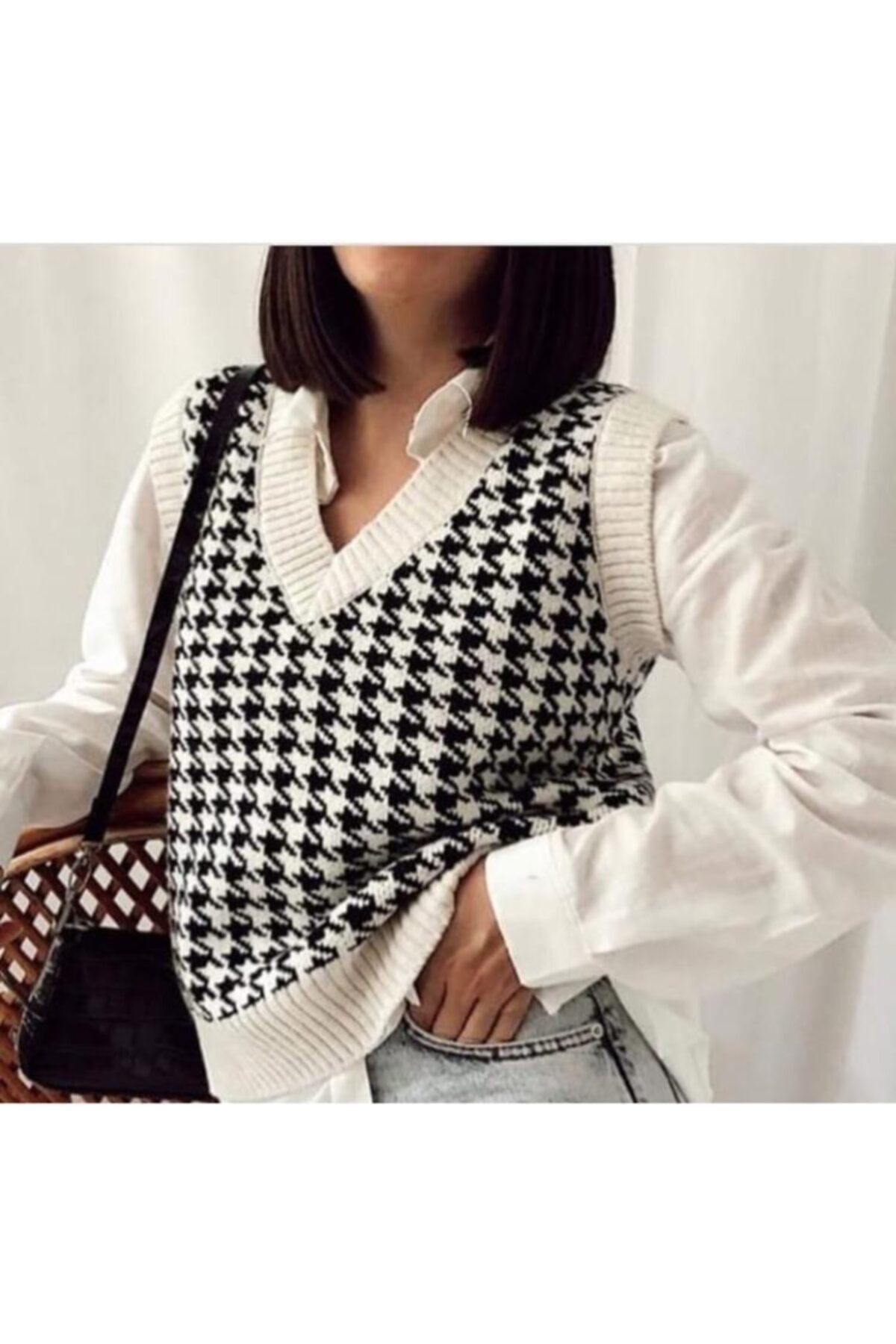 Nacar Kadın Siyah Triko Süeter