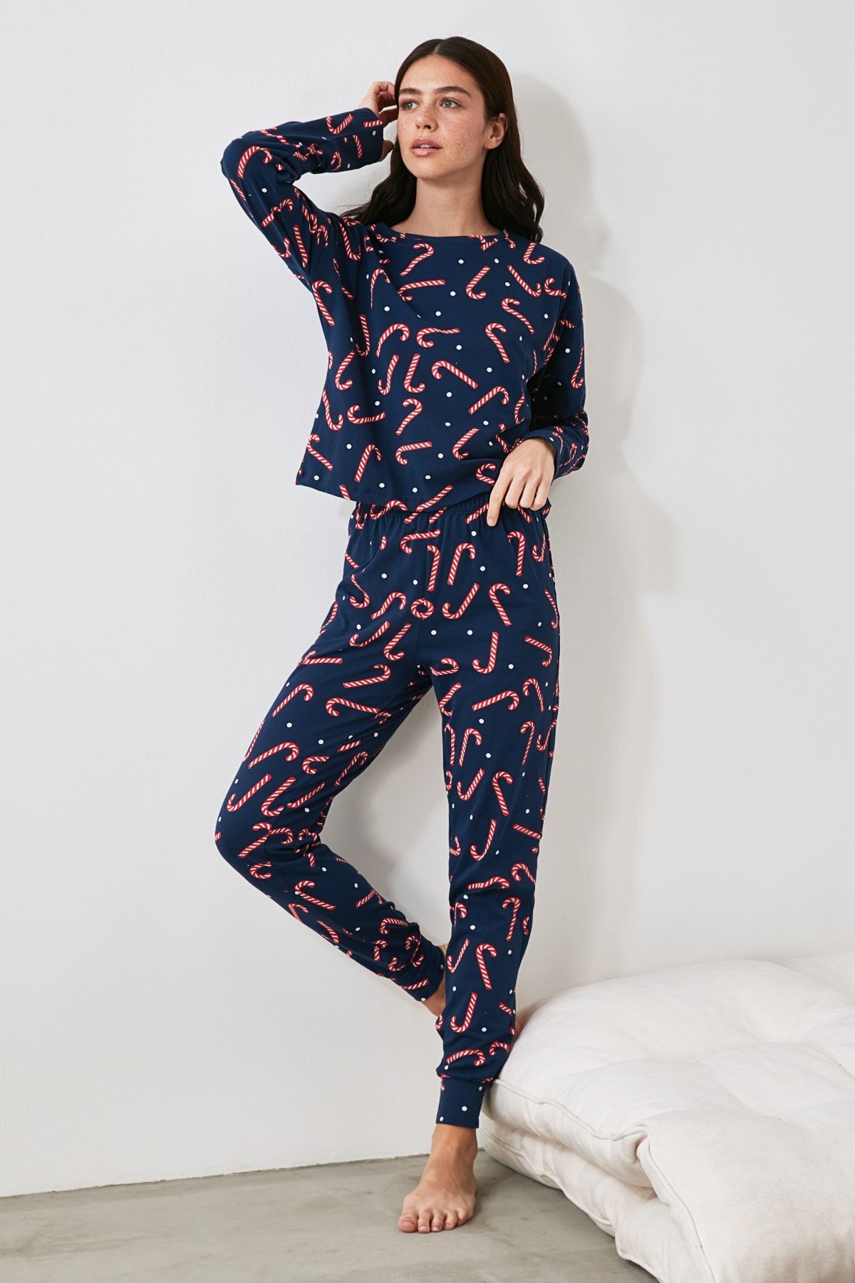 TRENDYOLMİLLA Baskılı Örme Pijama Takımı THMAW21PT0771