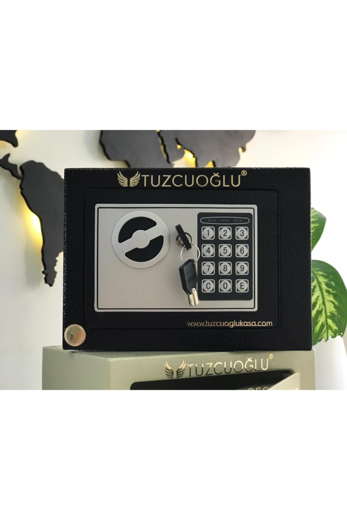 TUZCUOĞLU Elektronik Şifreli Ve Anahtarlı Para Kasası Tks 17