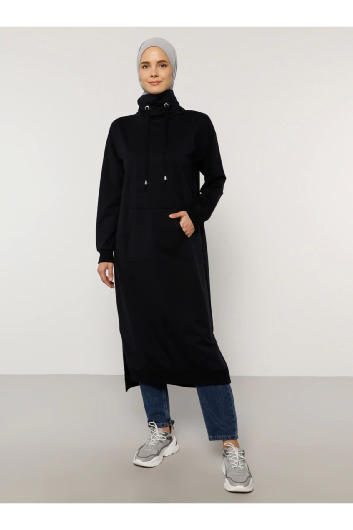 Everyday Basic Kadın Lacivert Boğazlı Yaka Cepli Sweatshirt 1668986