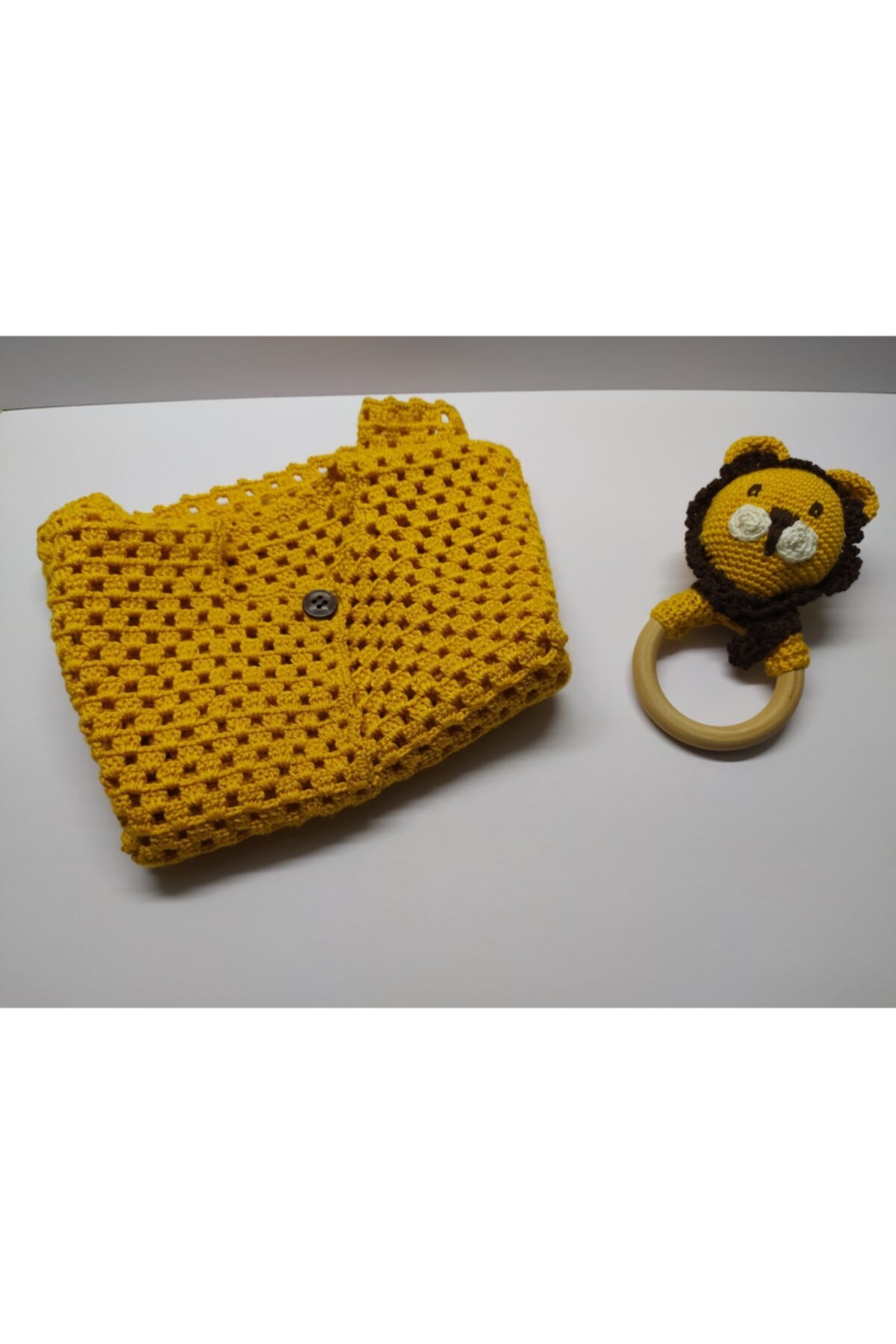 Bez Bebek Özel Tasarım Sarı Renk Örme Bebek Yelek ve Dişlik