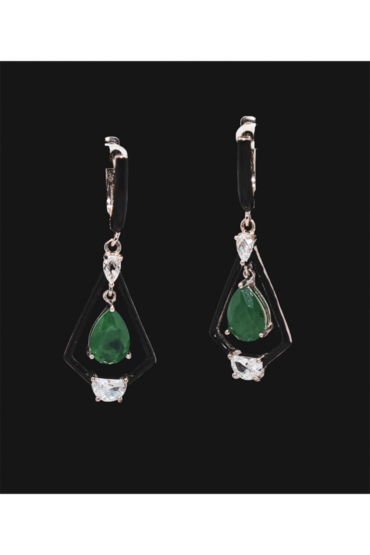 By Esma Jewelry Kadın Onyx Taşlı Zümrüt Küpe