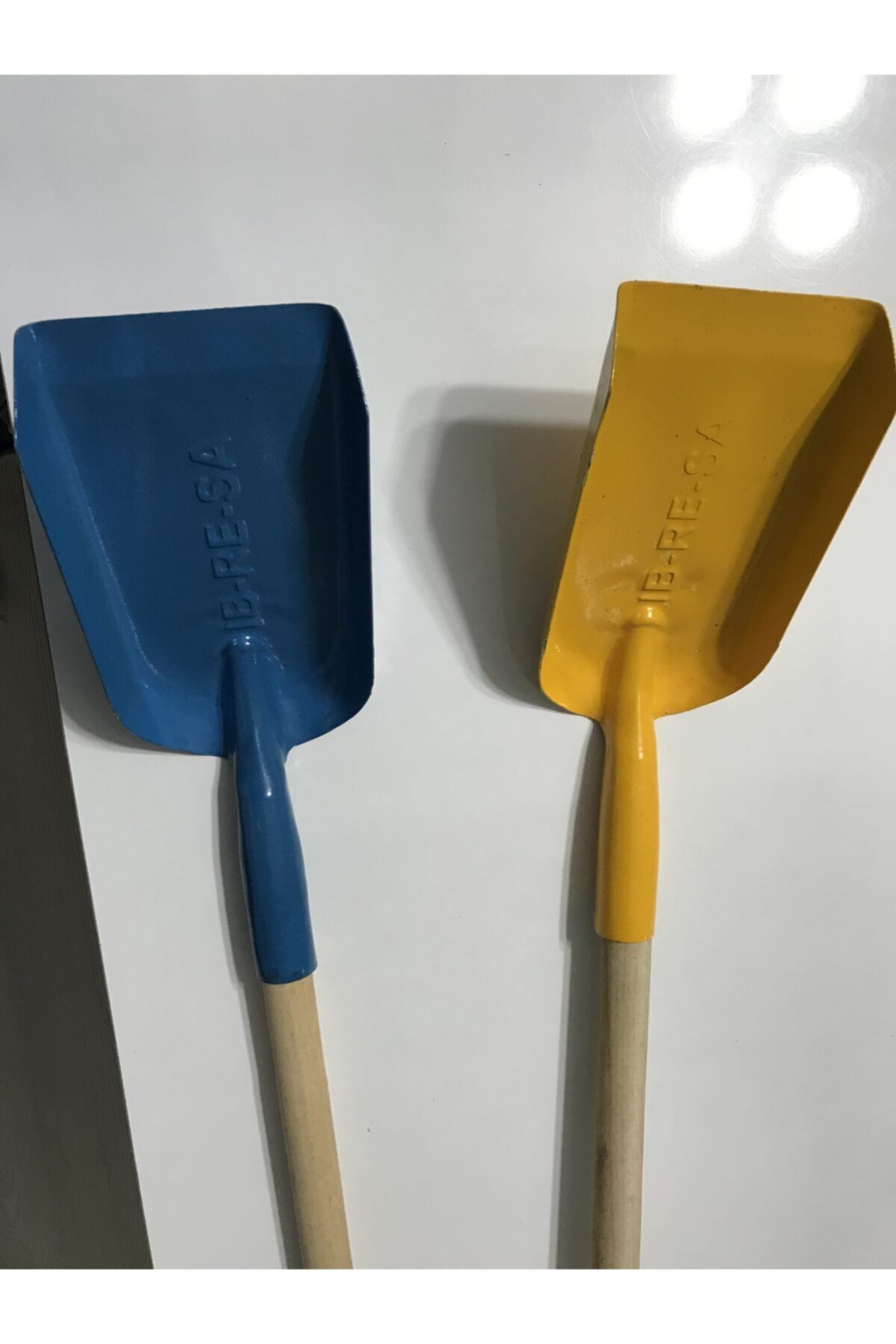 Marka Kömür Küreği Mavi-sarı (saplı)