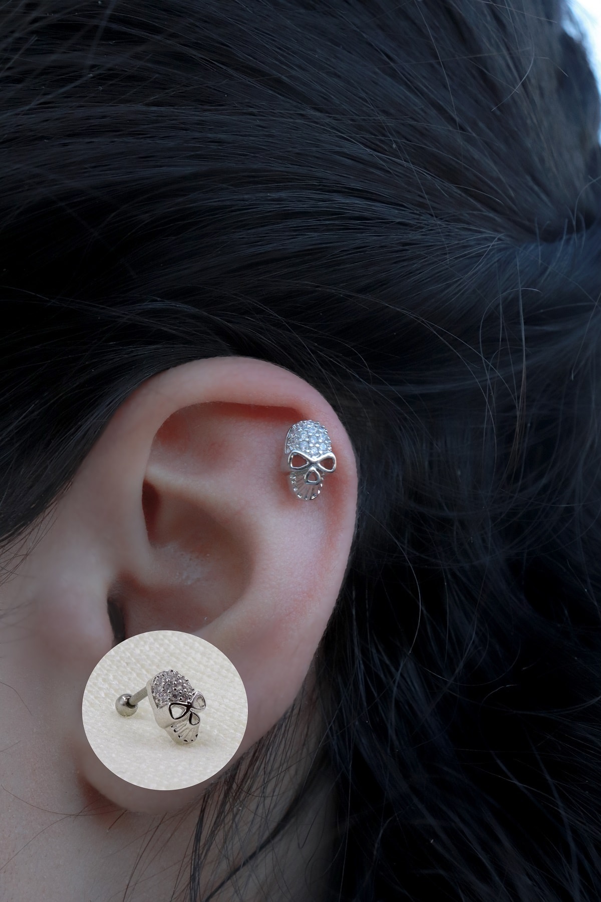 Titanco Kuru Kafa Figürlü Cerrahi Çelik Taşlı Helix, Tragus Piercing