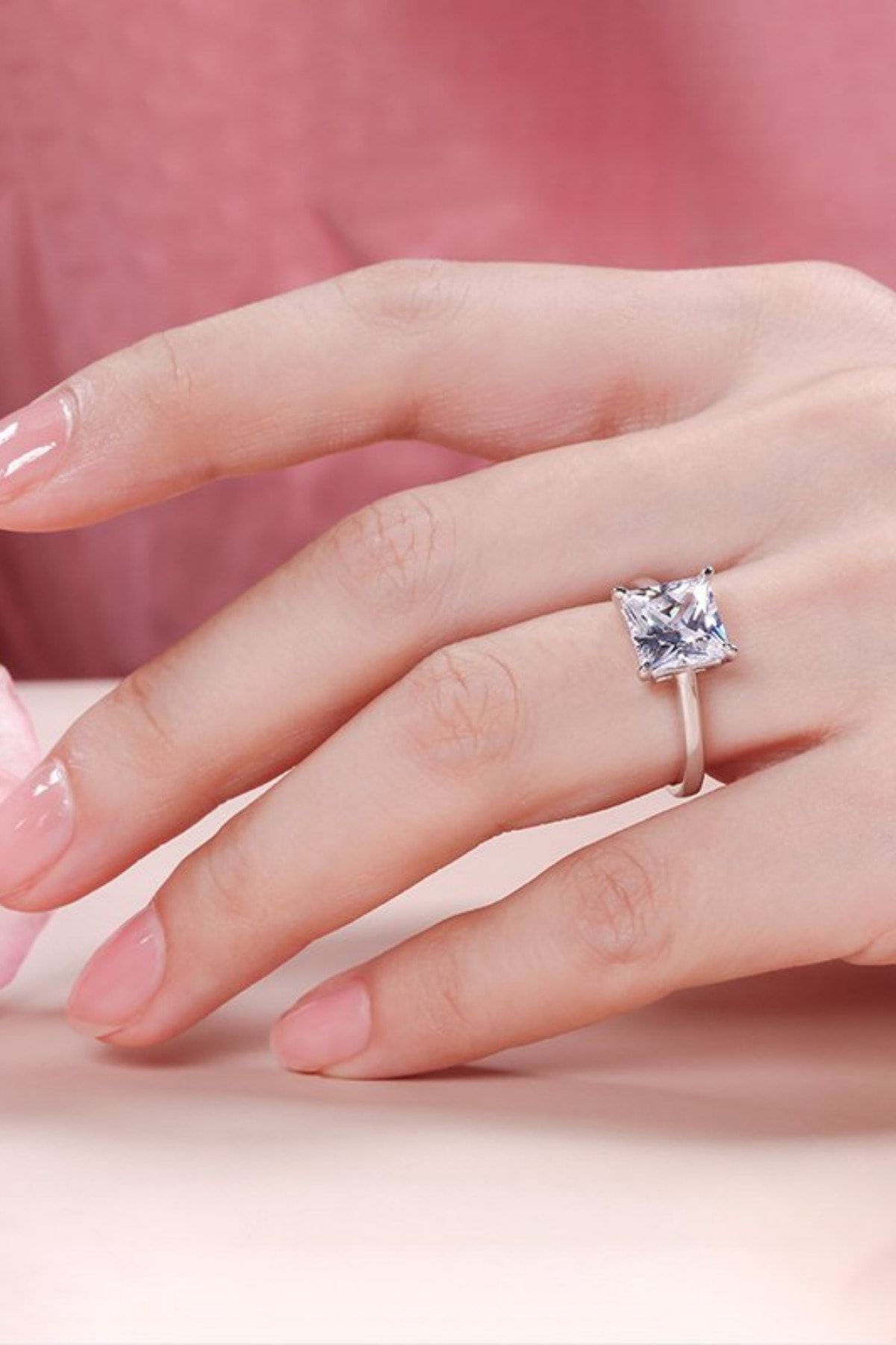 Crystal Diamond Zirconia Labaratuvar Pırlantası 2 Carat Radyant Tektaş Yüzük