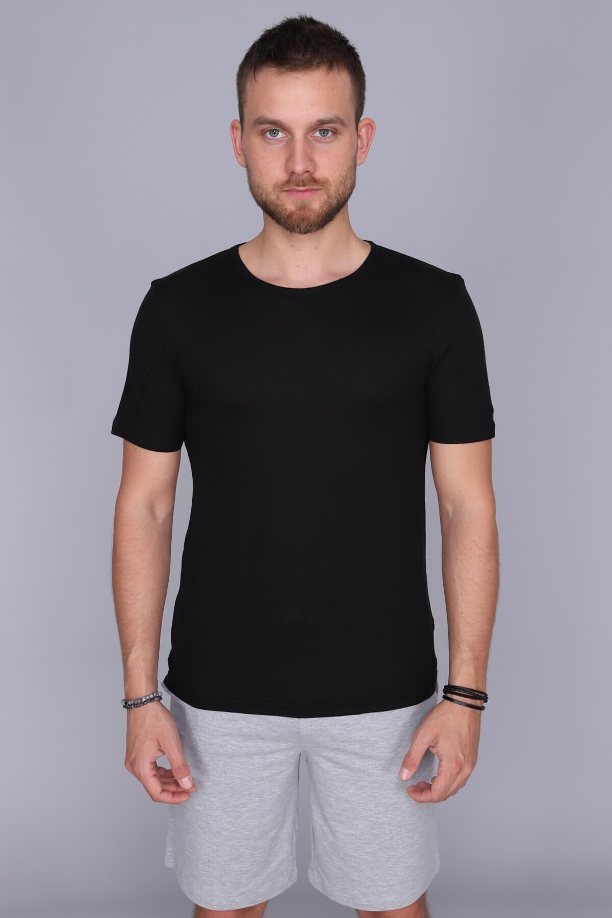 OBJE Siyah O Yaka Yarım Kollu Fanila