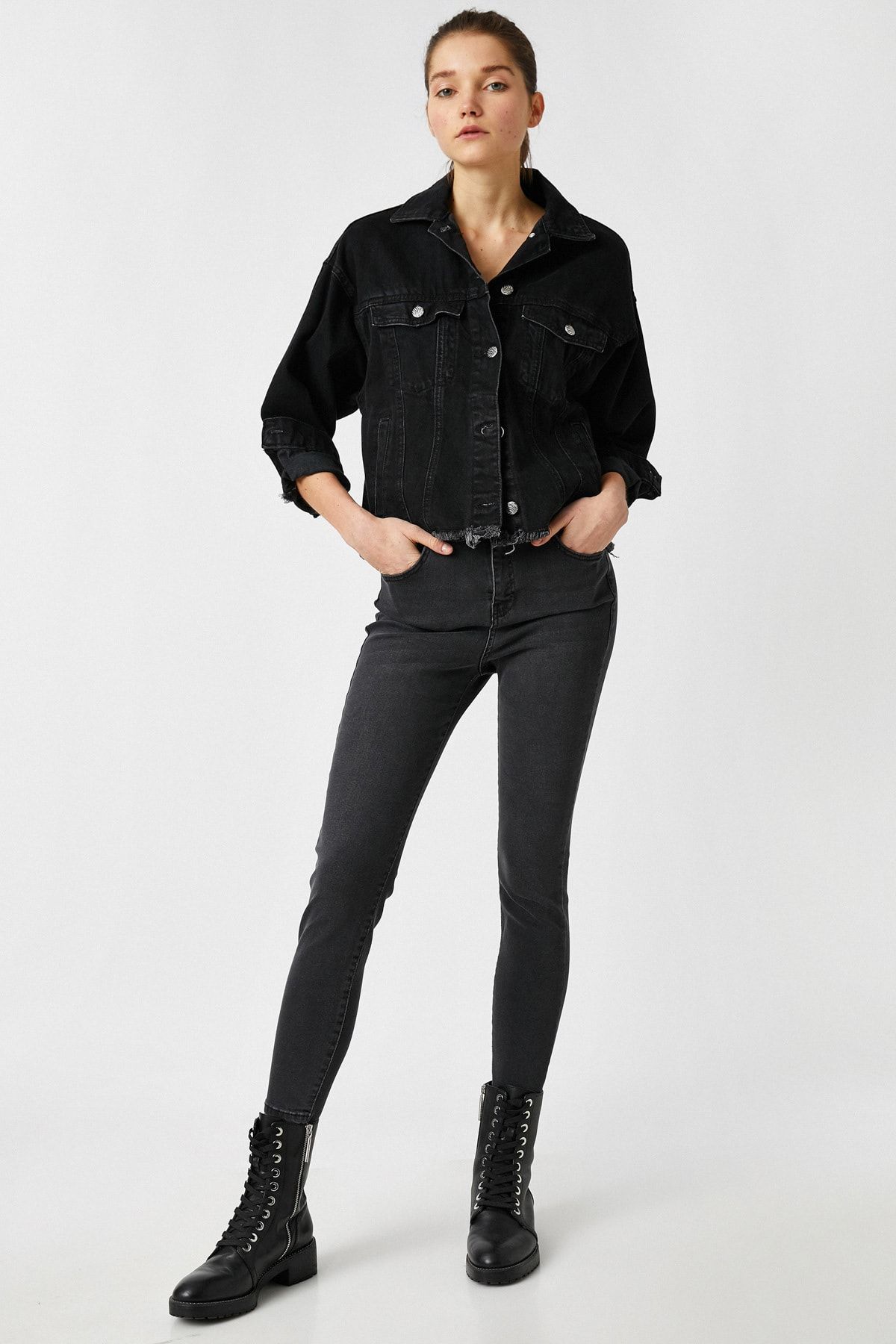 Koton Kadın Gri Jeans 1KAK47631MD