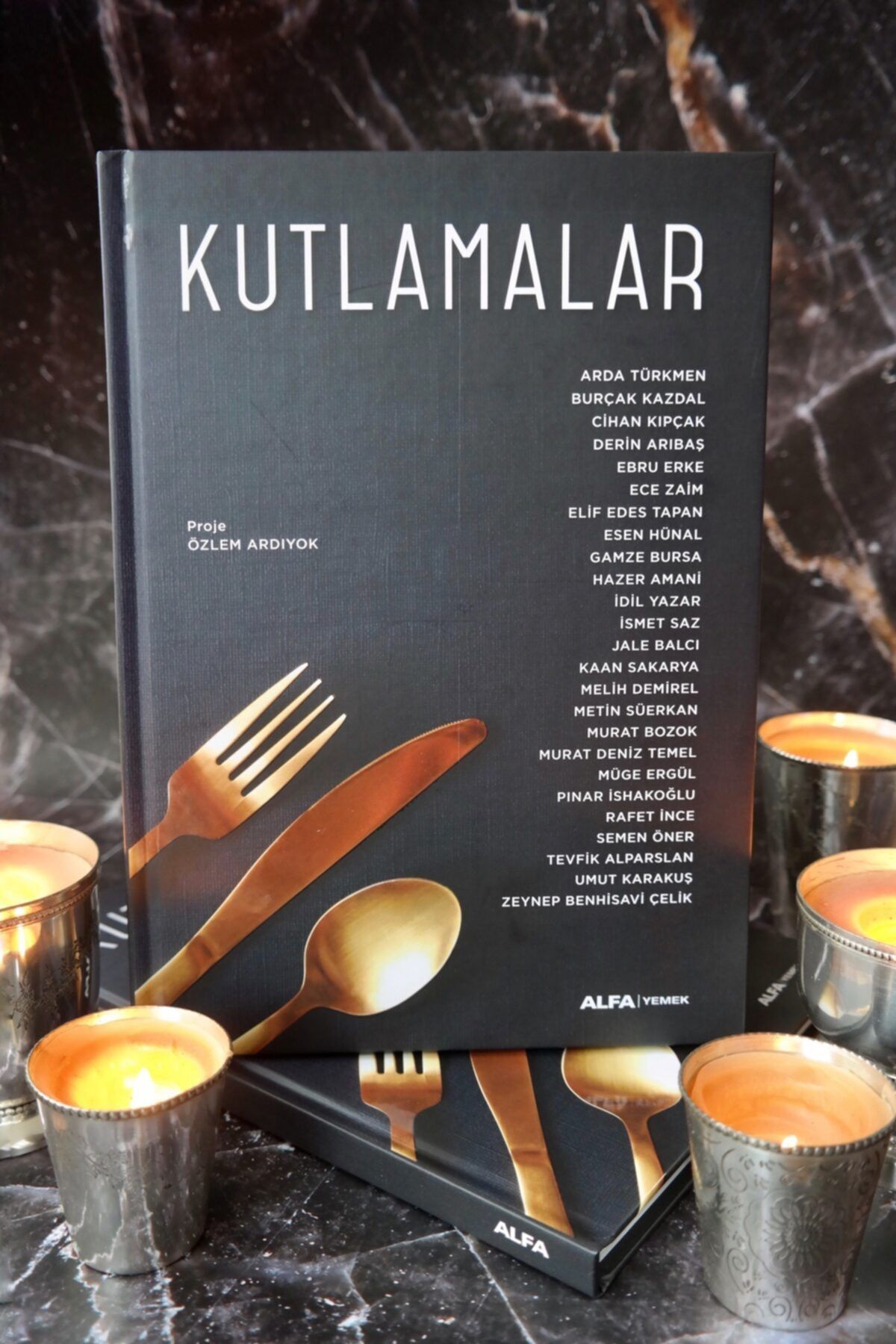 Toçev Kültür Yayınları 25. Yıl Özel Kutlamalar Kitabı