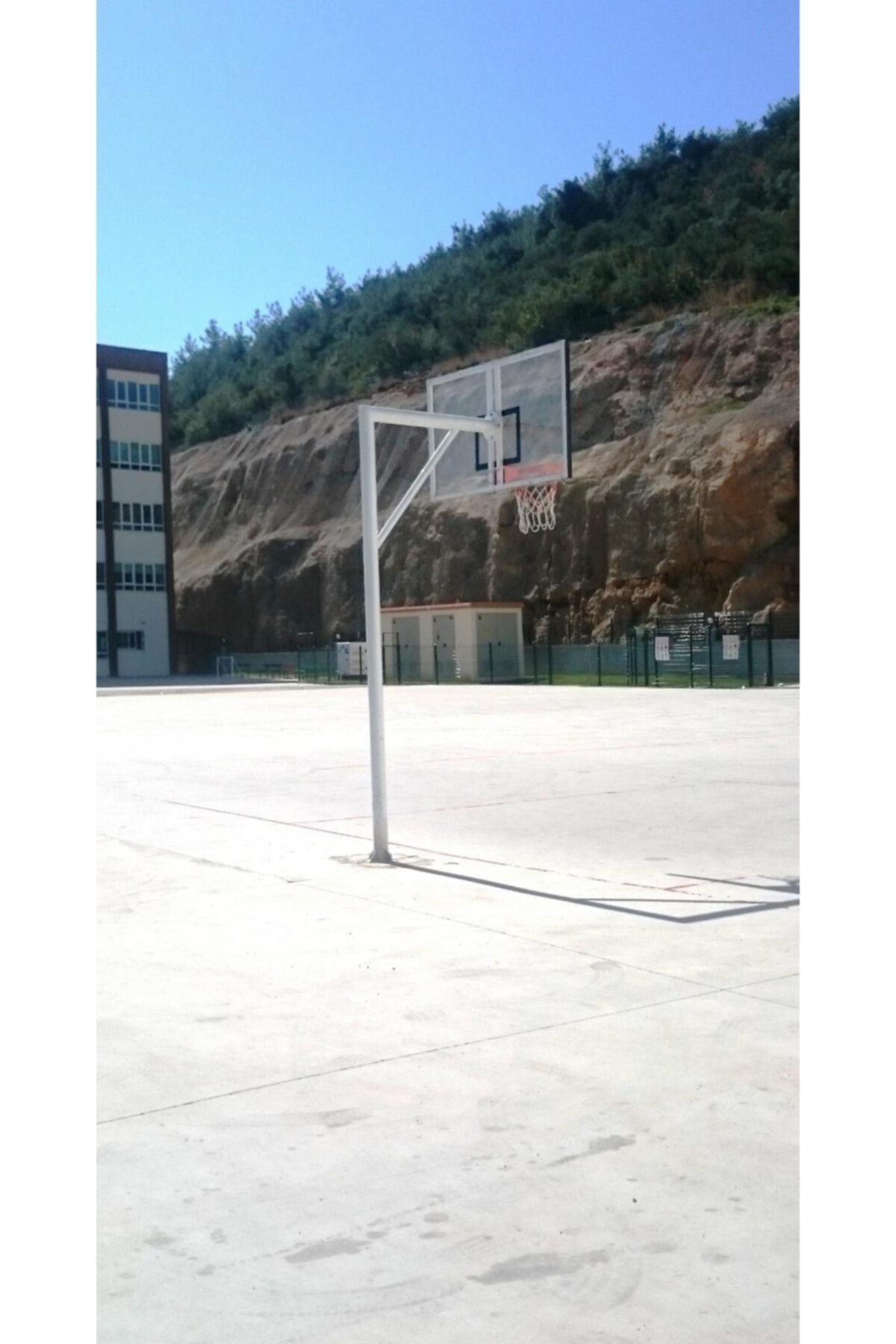 adelinspor Basketbol Potası Hidrolik Çember 105*180 15 Mm Cam